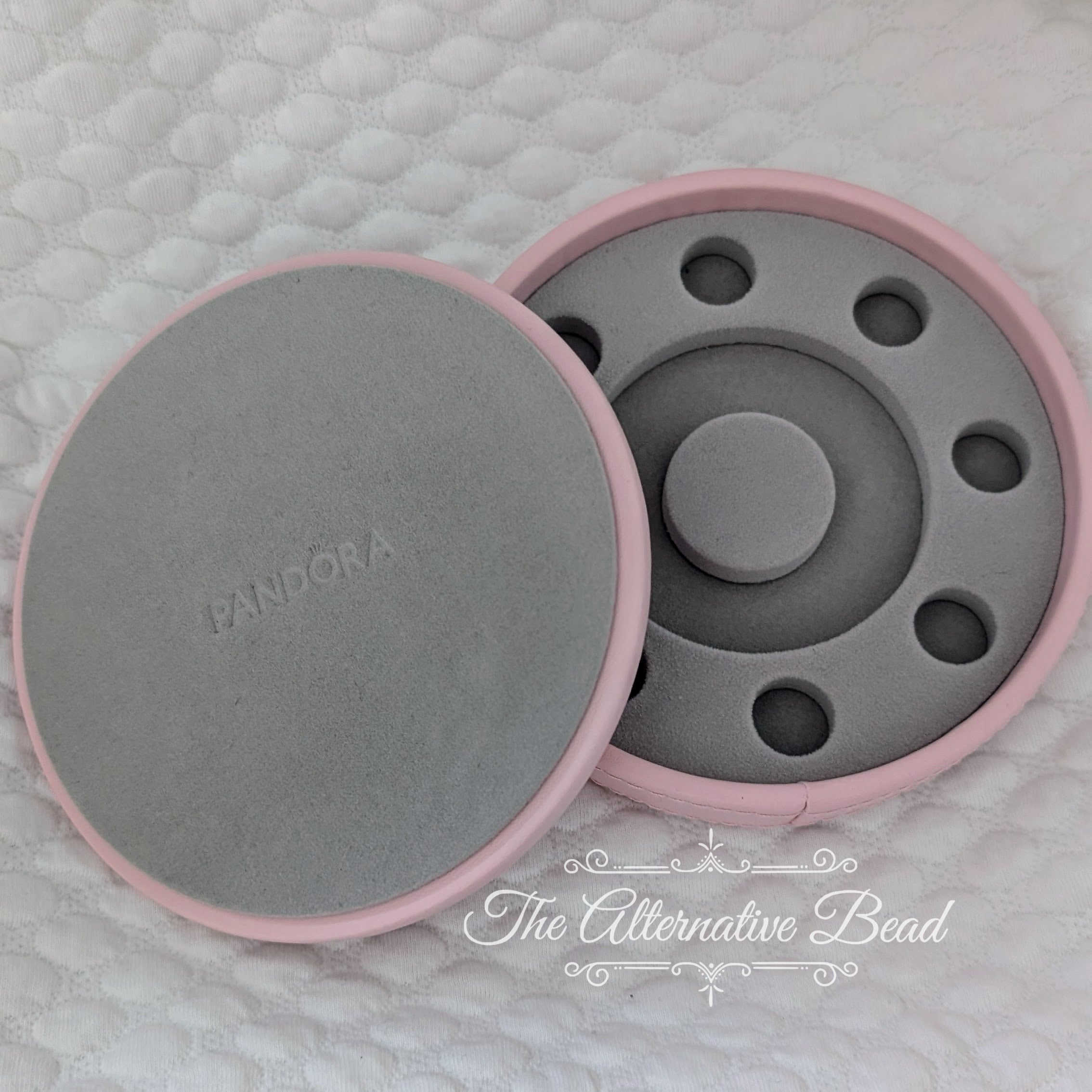 Pandora Pink Eiffel Tower Souvenirs de Paris Box   Jewelry Box by The Alternative Bead. Your official Pandora Retailer from Germany