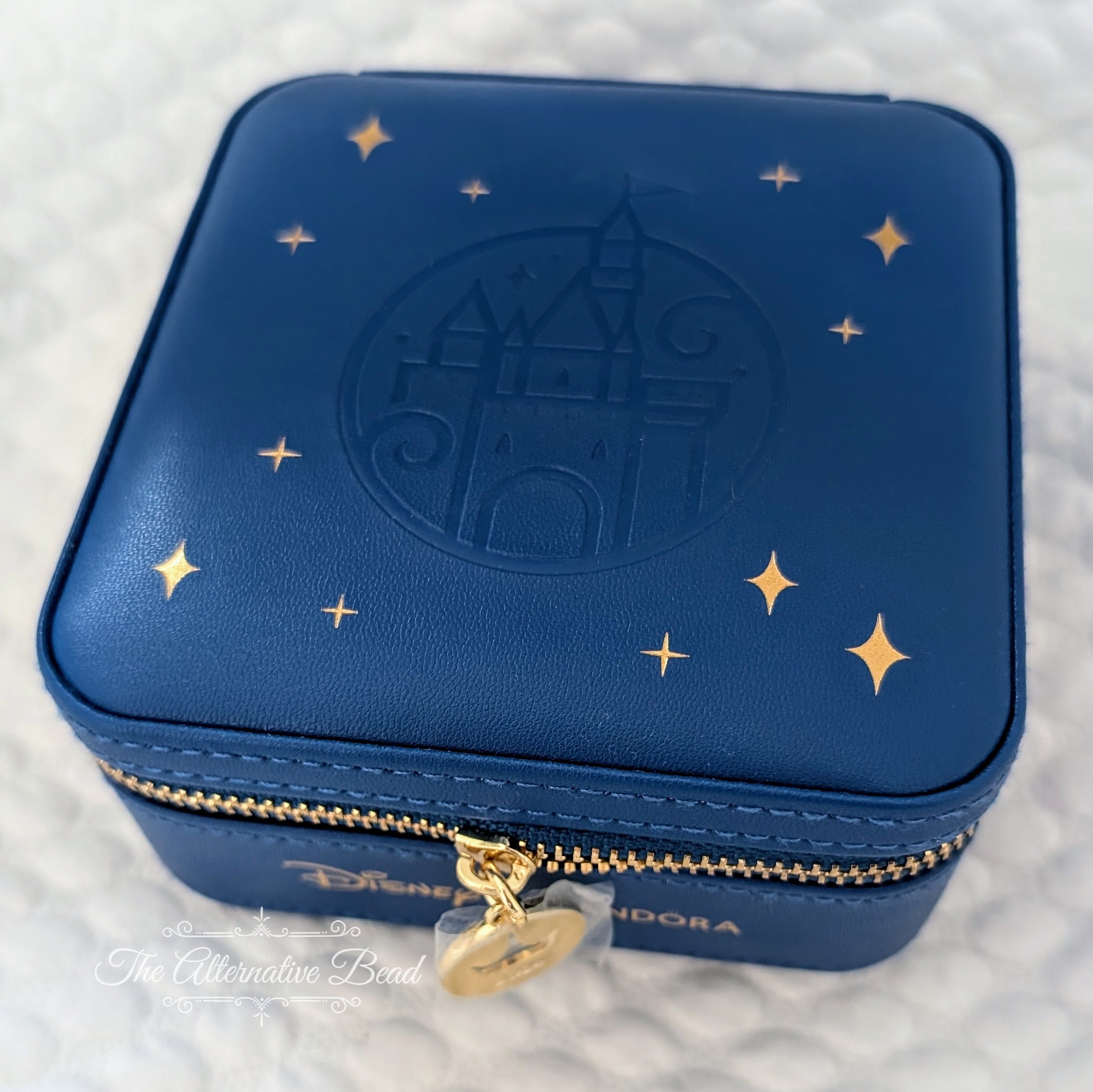 Disney x Pandora Princess Half Marathon 2024 Limited Jewelry Box   Jewelry Box by The Alternative Bead. Your official Disney x Pandora Retailer from Germany