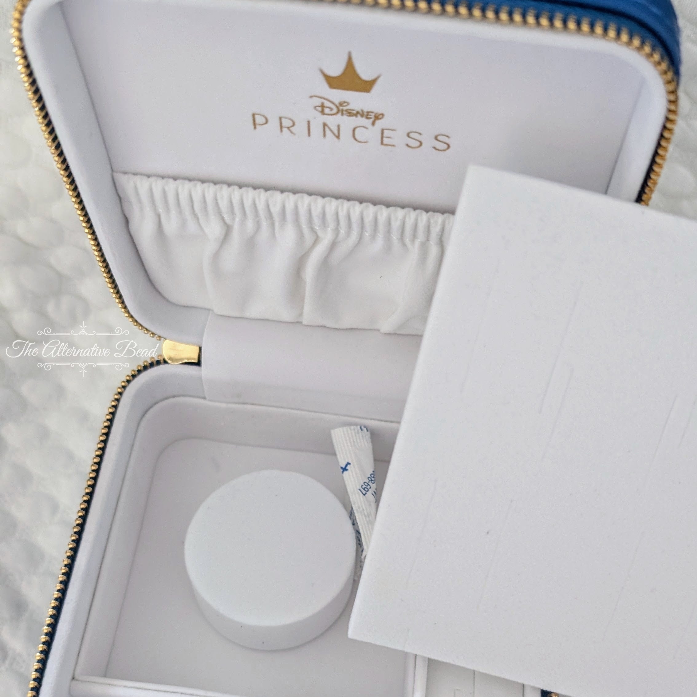 Disney x Pandora Princess Half Marathon 2024 Limited Jewelry Box   Jewelry Box by The Alternative Bead. Your official Disney x Pandora Retailer from Germany