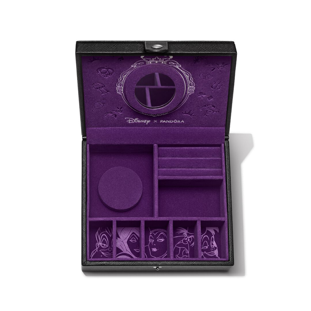 Disney x Pandora Disney Villains Exclusive Jewelry Case   Collectors Set by The Alternative Bead. Your official Disney x Pandora Retailer from Germany