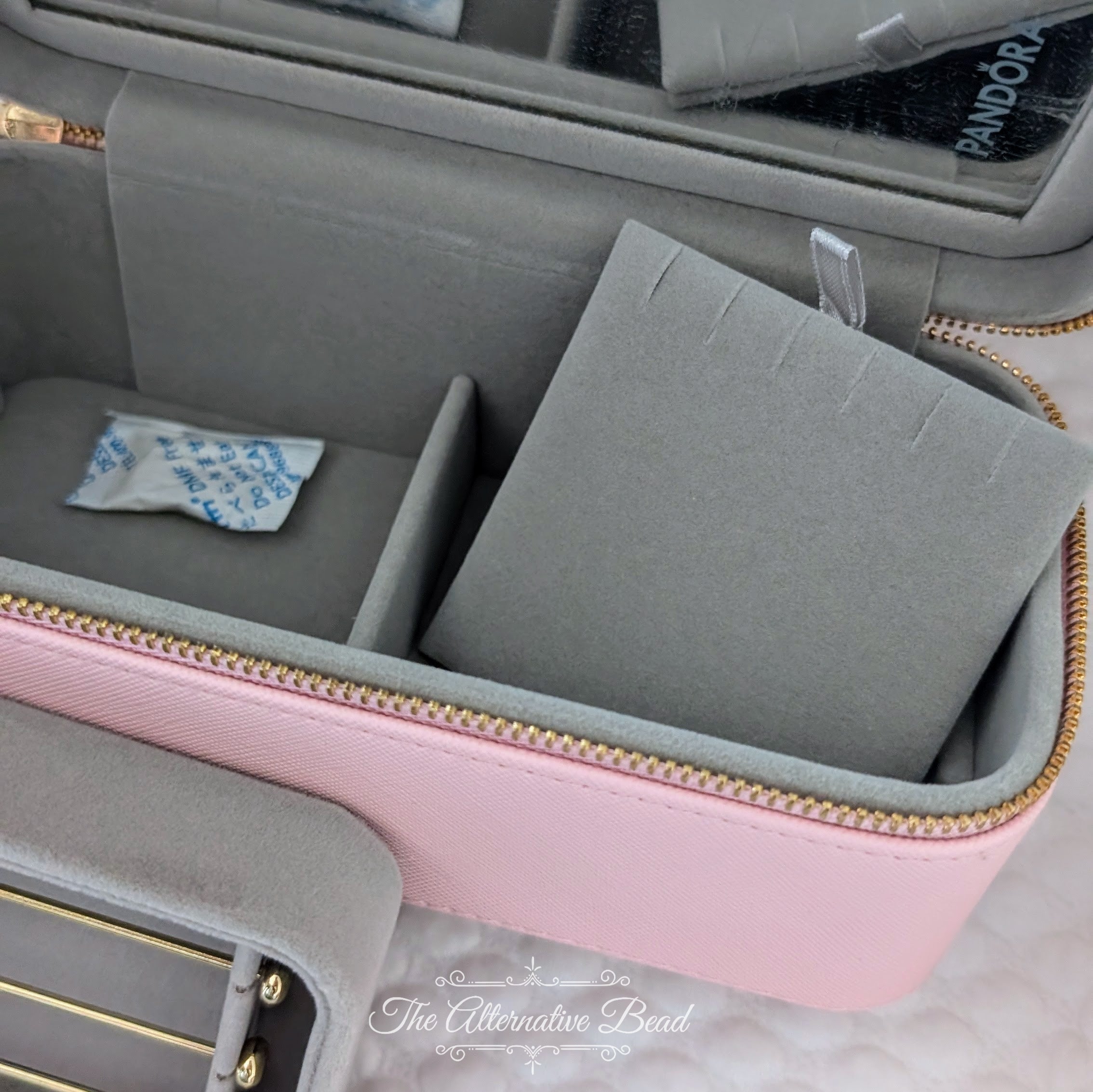 Pandora Pink Jewelry Box   Jewelry Box by The Alternative Bead. Your official Pandora Retailer from Germany