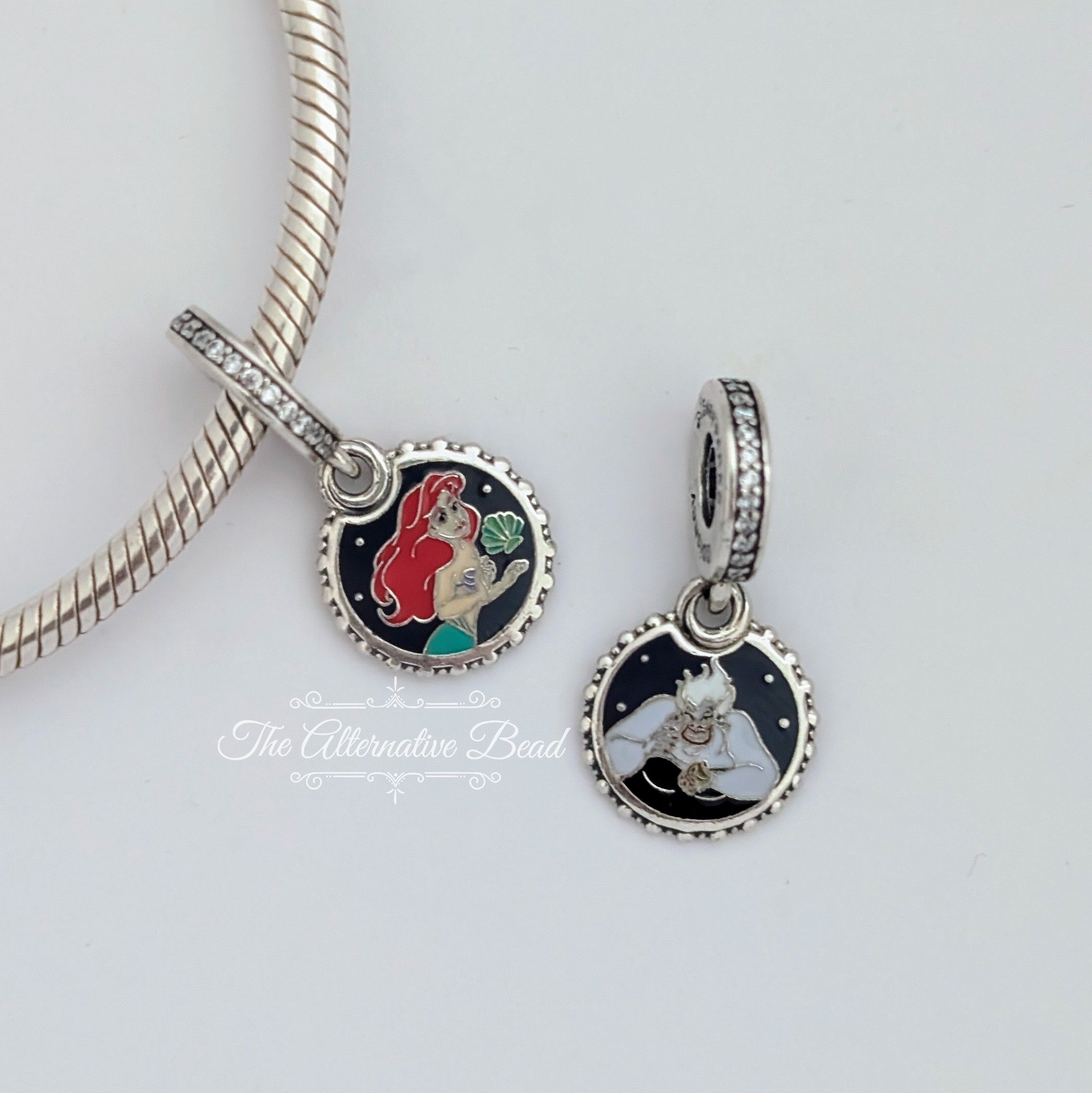 Disney x Pandora Ariel & Ursula Dangle silver sterling-silver and enamel Dangle by The Alternative Bead. Your official Disney x Pandora Retailer from Germany