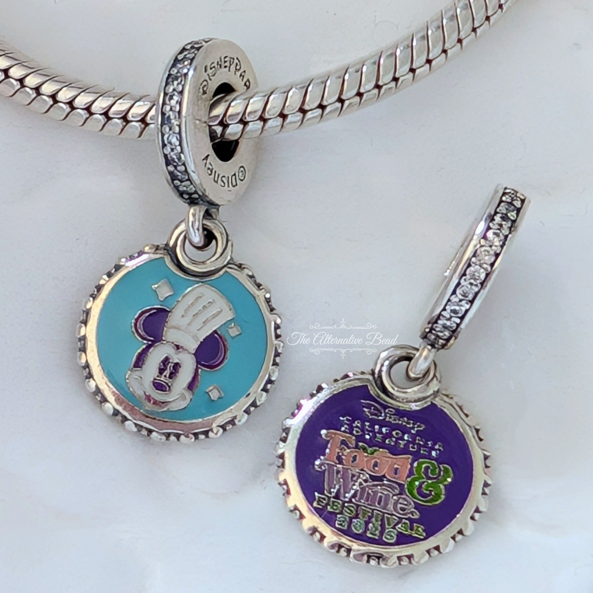 Disney x Pandora EPCOT Food & Wine Festival Set 2025 silver and blue and yellow sterling-silver and enamel Collectors Set by The Alternative Bead. Your official Disney x Pandora Retailer from Germany
