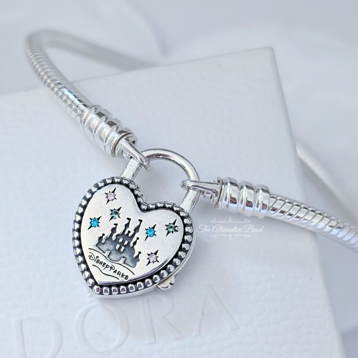 Disney x Pandora Fantasyland Castle Heart Bracelet (597993PCZMX 