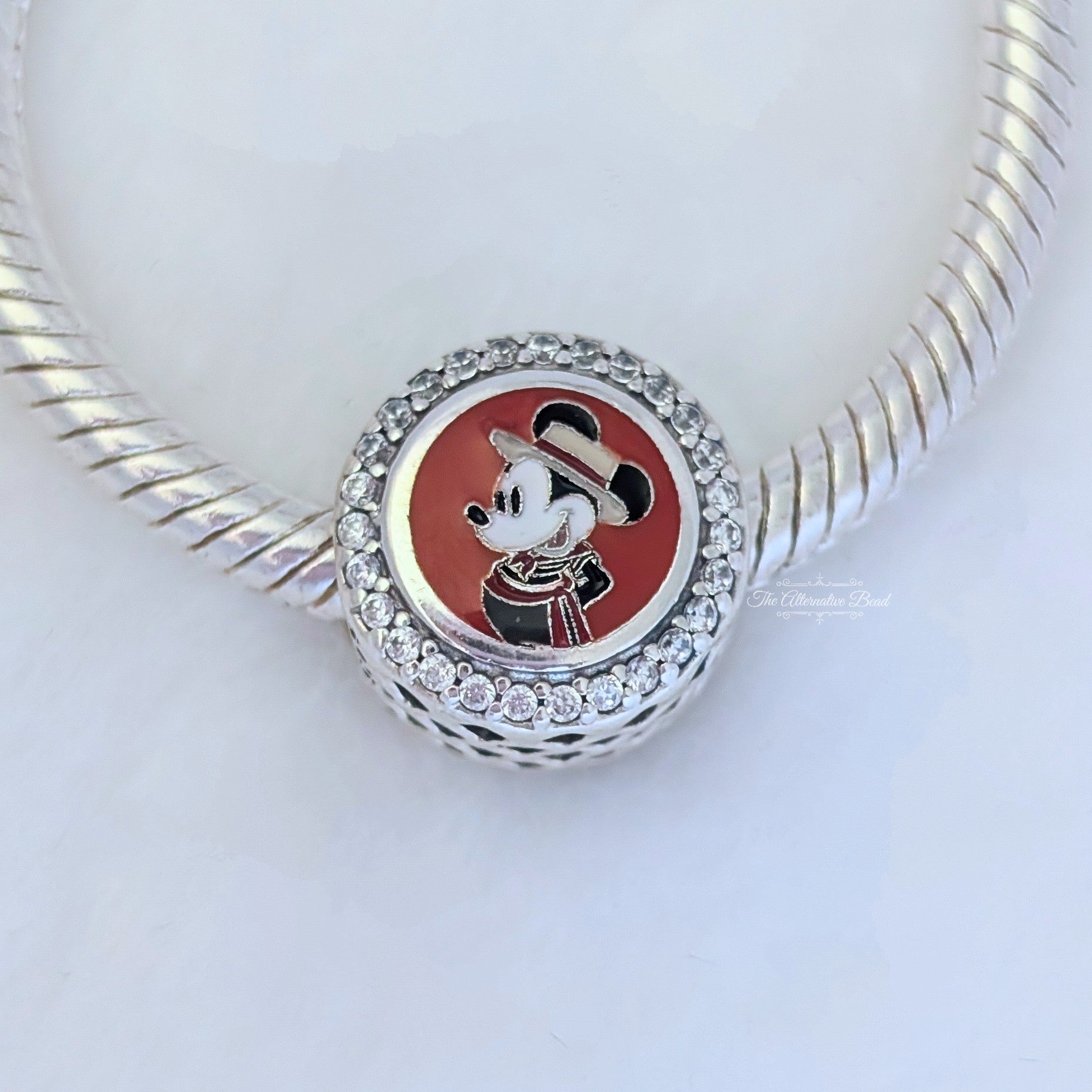 Disney x Pandora Mickey Mouse Italy (EPCOT World Showcase) silver and red sterling-silver and enamel Bead by The Alternative Bead. Your official Disney x Pandora Retailer from Germany