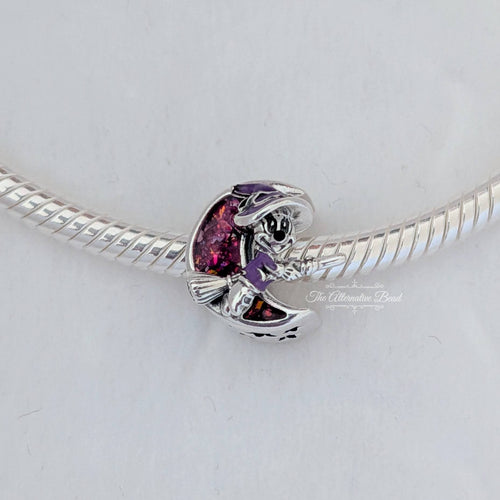 Disney x Pandora Minnie Mouse Glow-in-the-Dark Witch Halloween Charm silver; purple; glow-in-the-dark sterling-silver; enamel Bead by The Alternative Bead. Your Jewelry Retailer from Germany