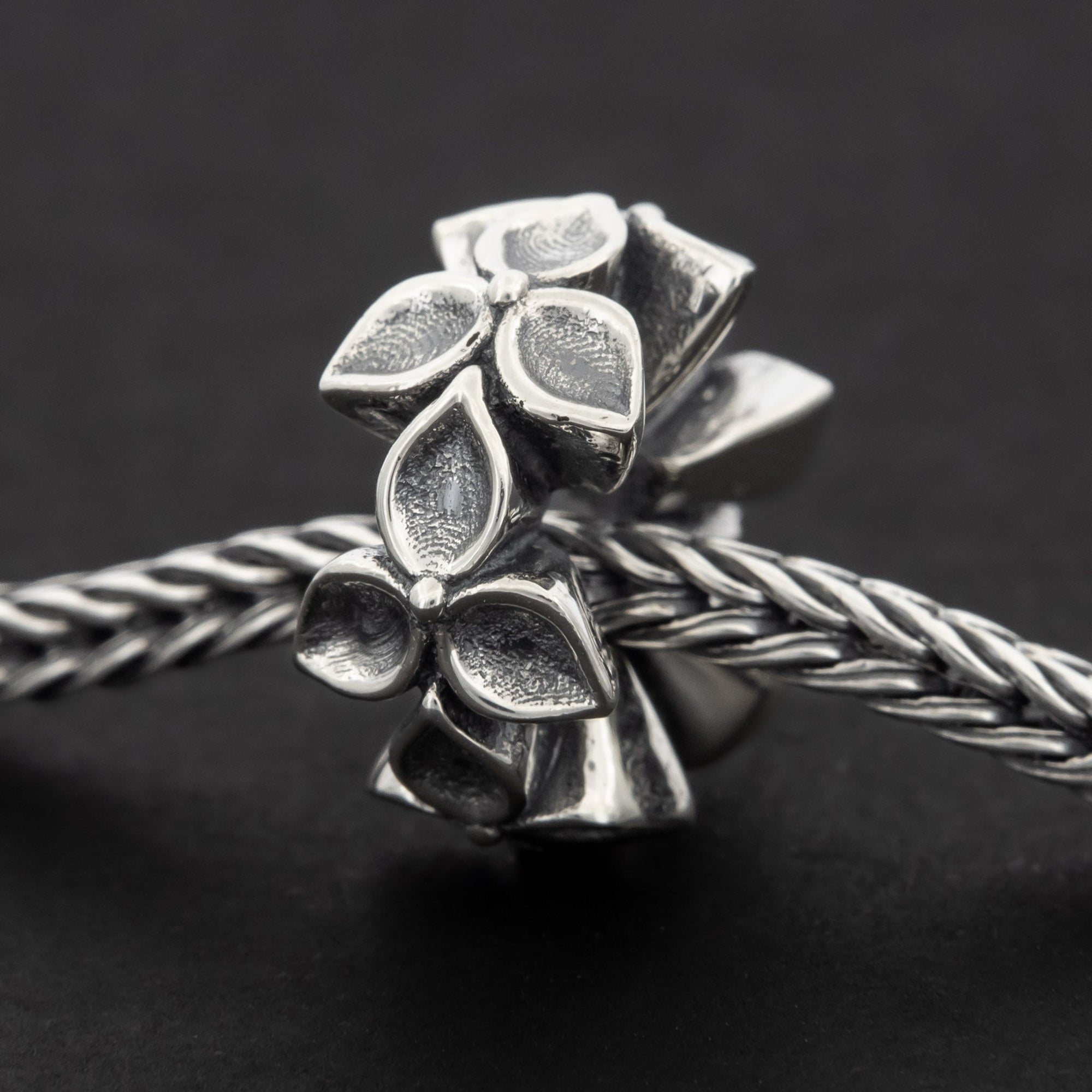 Elfbeads Flowers silver sterling-silver Bead by The Alternative Bead. Your official Elfbeads Retailer from Germany