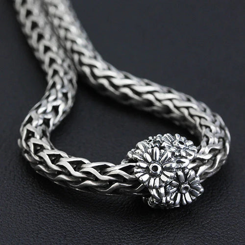 OHM Beads Daisy’s Radiance silver sterling-silver Bead by The Alternative Bead. Your official OHM Beads Retailer from Germany