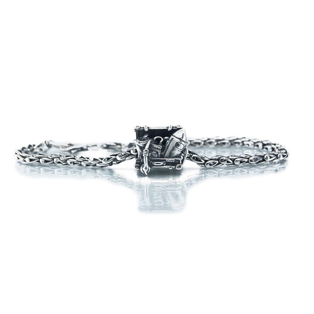 Aurora Charm Galaxy Travel Suitcase silver sterling-silver Bead by The Alternative Bead. Your official Aurora Charm Retailer from Germany