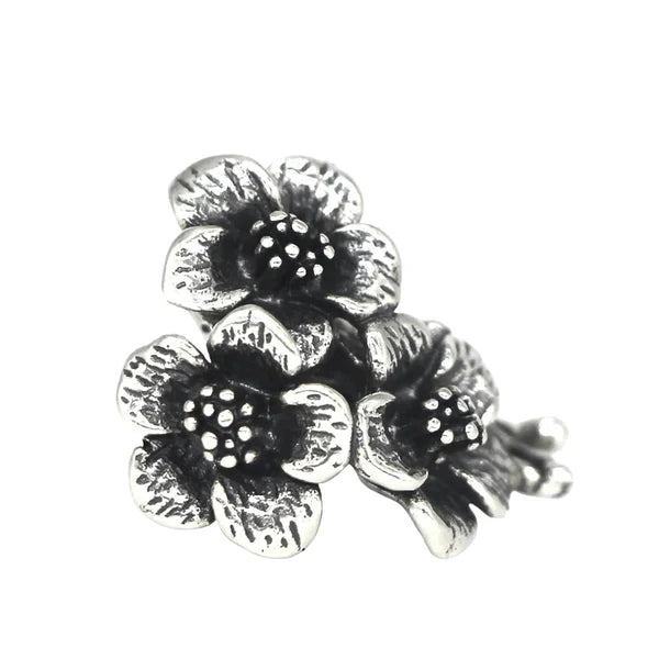 VIP-CHARMS 3 Flowers Charm Bead silver sterling-silver Spacer by The Alternative Bead. Your official VIP-CHARMS Retailer from Germany