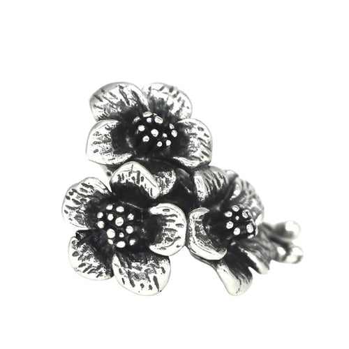 VIP-CHARMS 3 Flowers Charm Bead silver sterling-silver Spacer by The Alternative Bead. Your official VIP-CHARMS Retailer from Germany