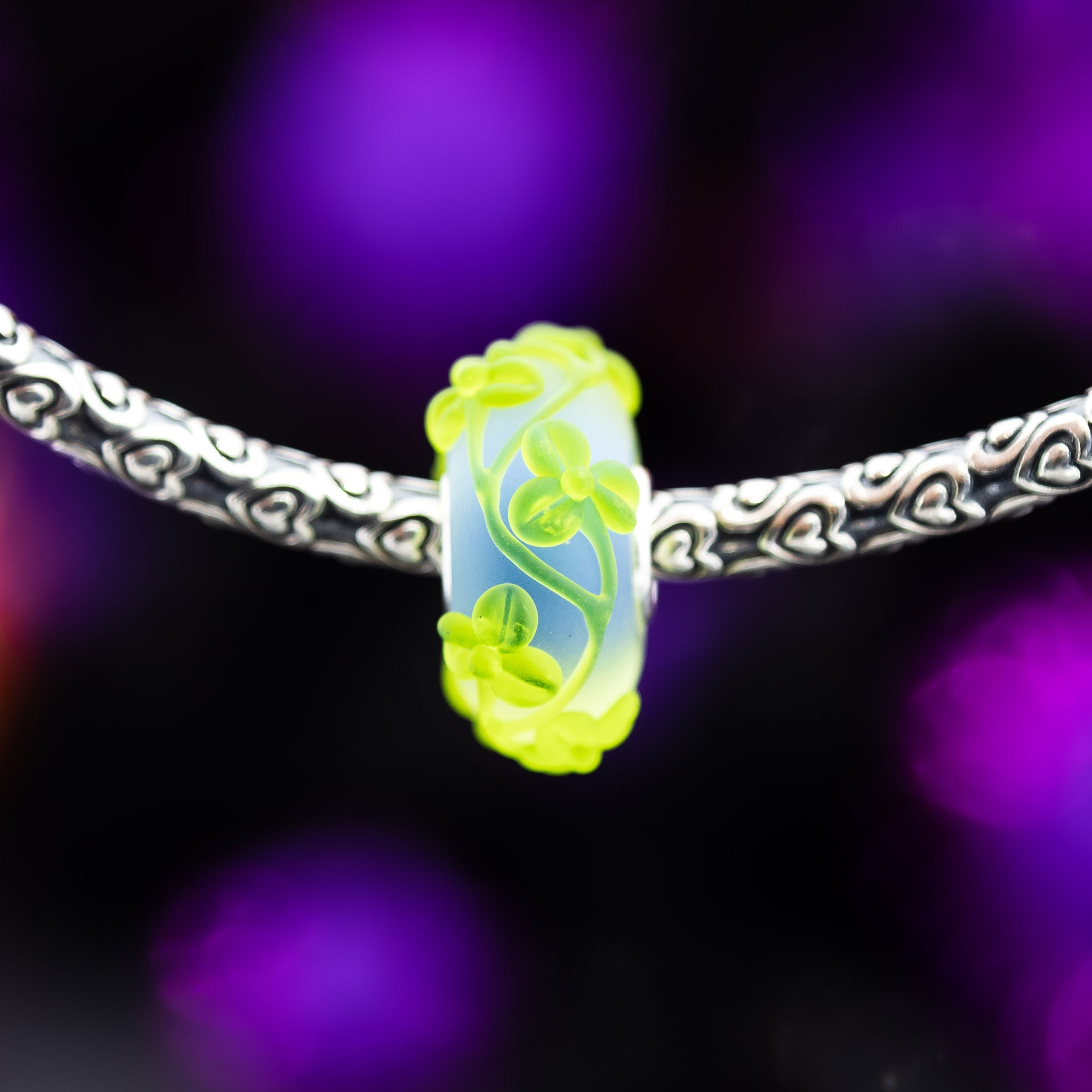 Elfbeads Fresh Green Flowertwig Frost  glass Bead by The Alternative Bead. Your official Elfbeads Retailer from Germany