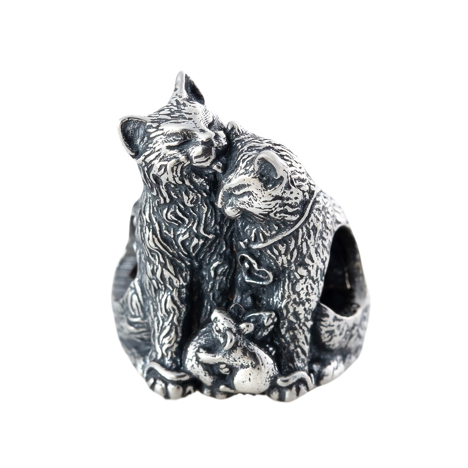 Elfbeads Make Love Not Hunt silver sterling-silver Bead by The Alternative Bead. Your official Elfbeads Retailer from Germany