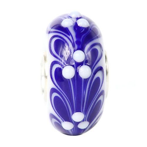 Ogerbeads Delft Blue Leaf Dots blue and white glass Bead by The Alternative Bead. Your official Ogerbeads Retailer from Germany