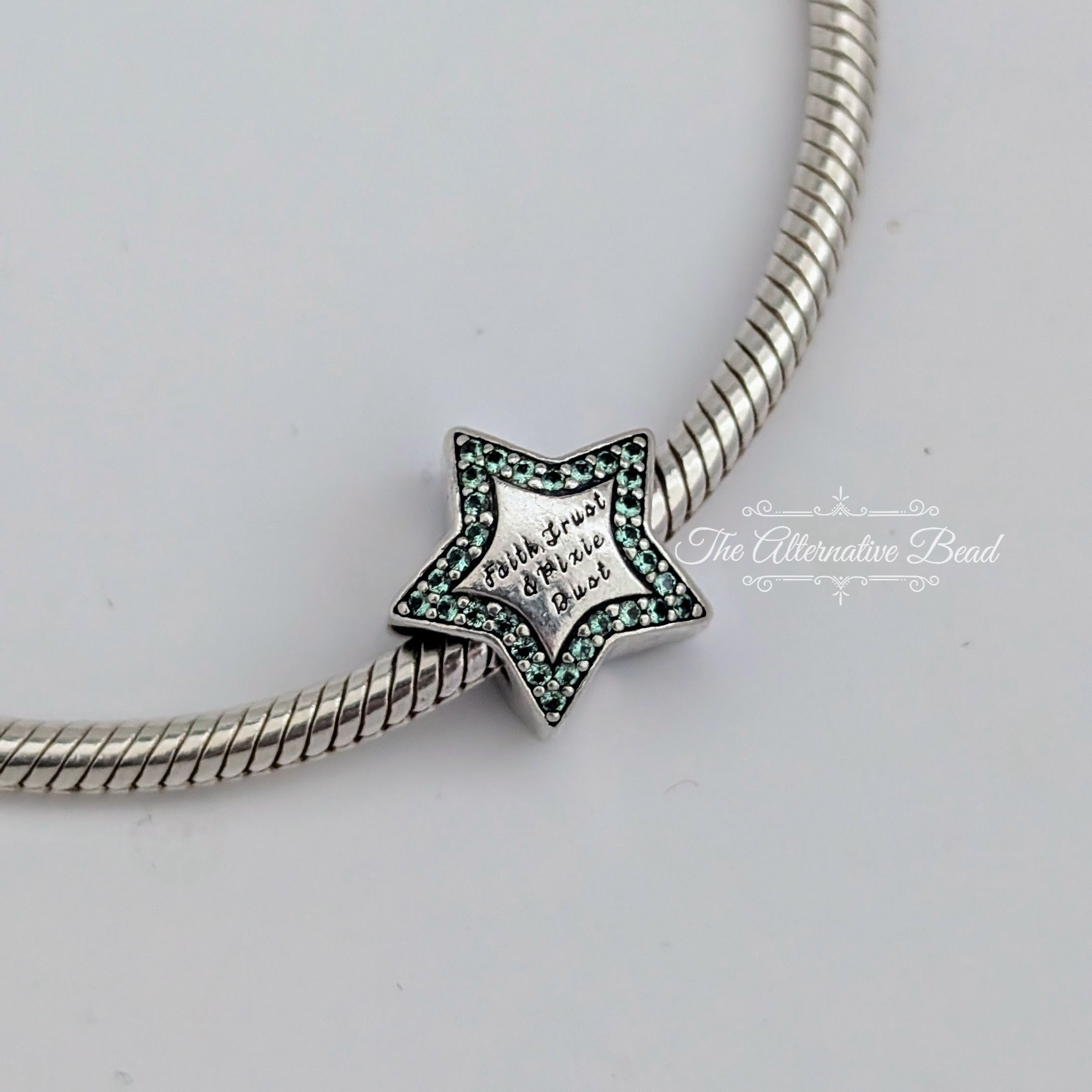 Disney x Pandora Disney Tinkerbell Star Charm (791920NPG) green and silver sterling-silver Bead by The Alternative Bead. Your Jewelry Retailer from Germany