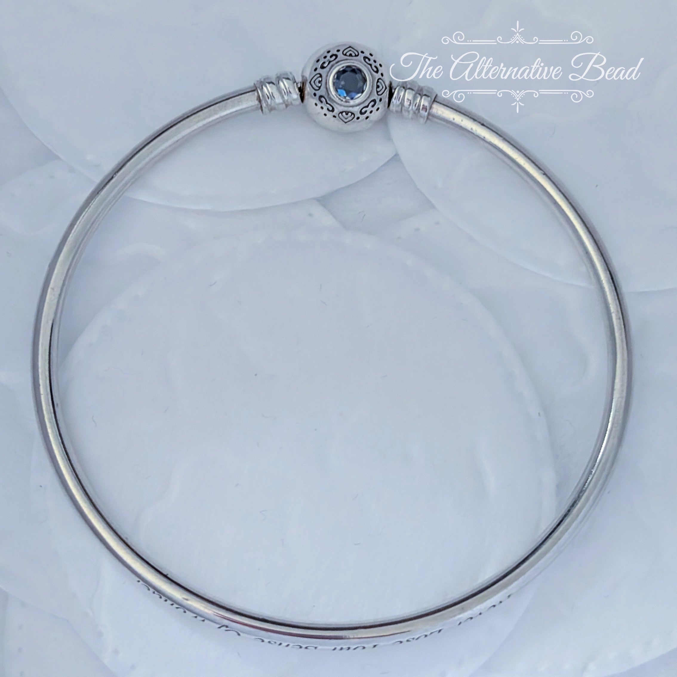 Disney x Pandora Princess Jasmine & Aladdin Bangle (598037CZ) silver sterling-silver Bangle by The Alternative Bead. Your Jewelry Retailer from Germany