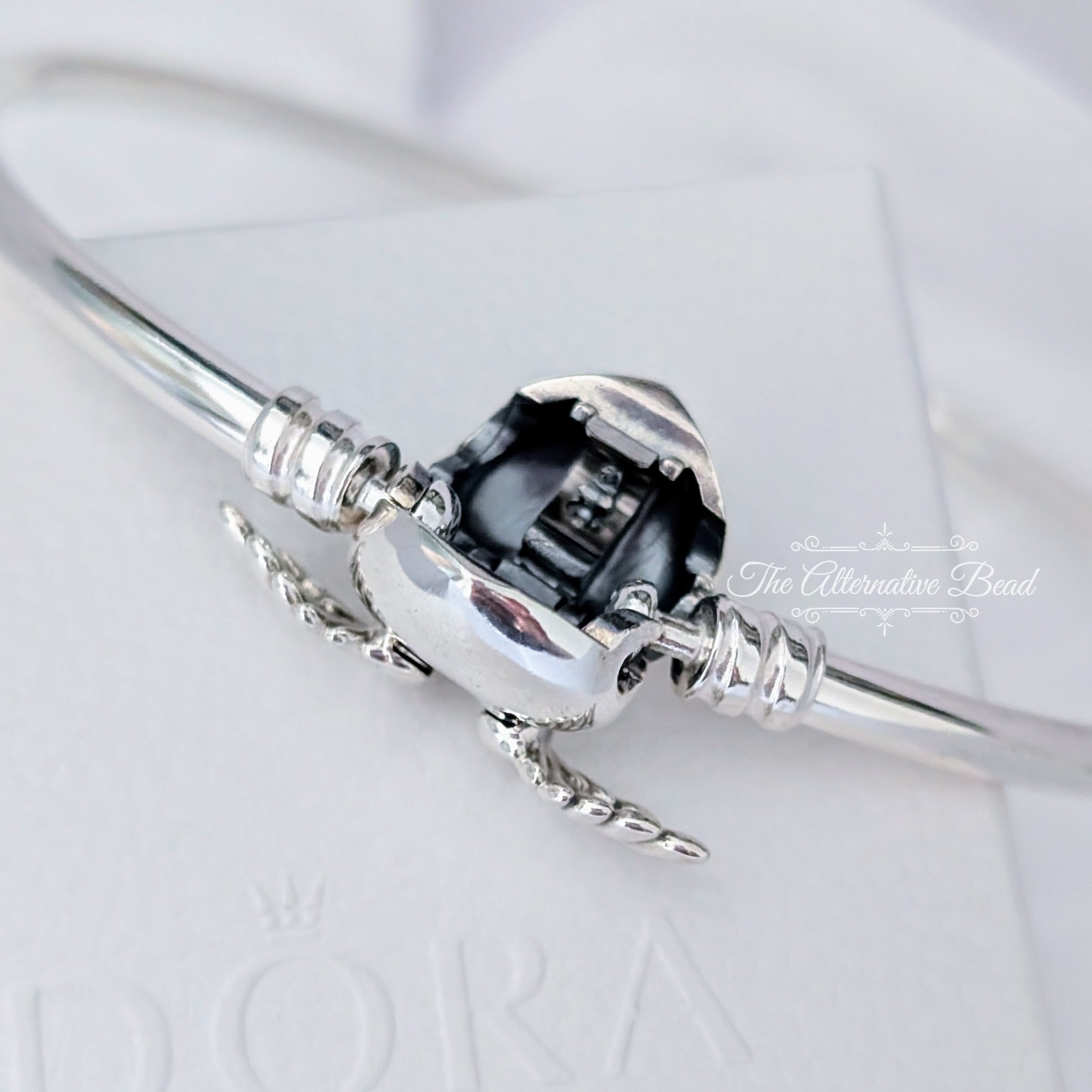 Pandora Moments Winged Heart Bangle (599379C00) silver sterling-silver Bangle by The Alternative Bead. Your Jewelry Retailer from Germany