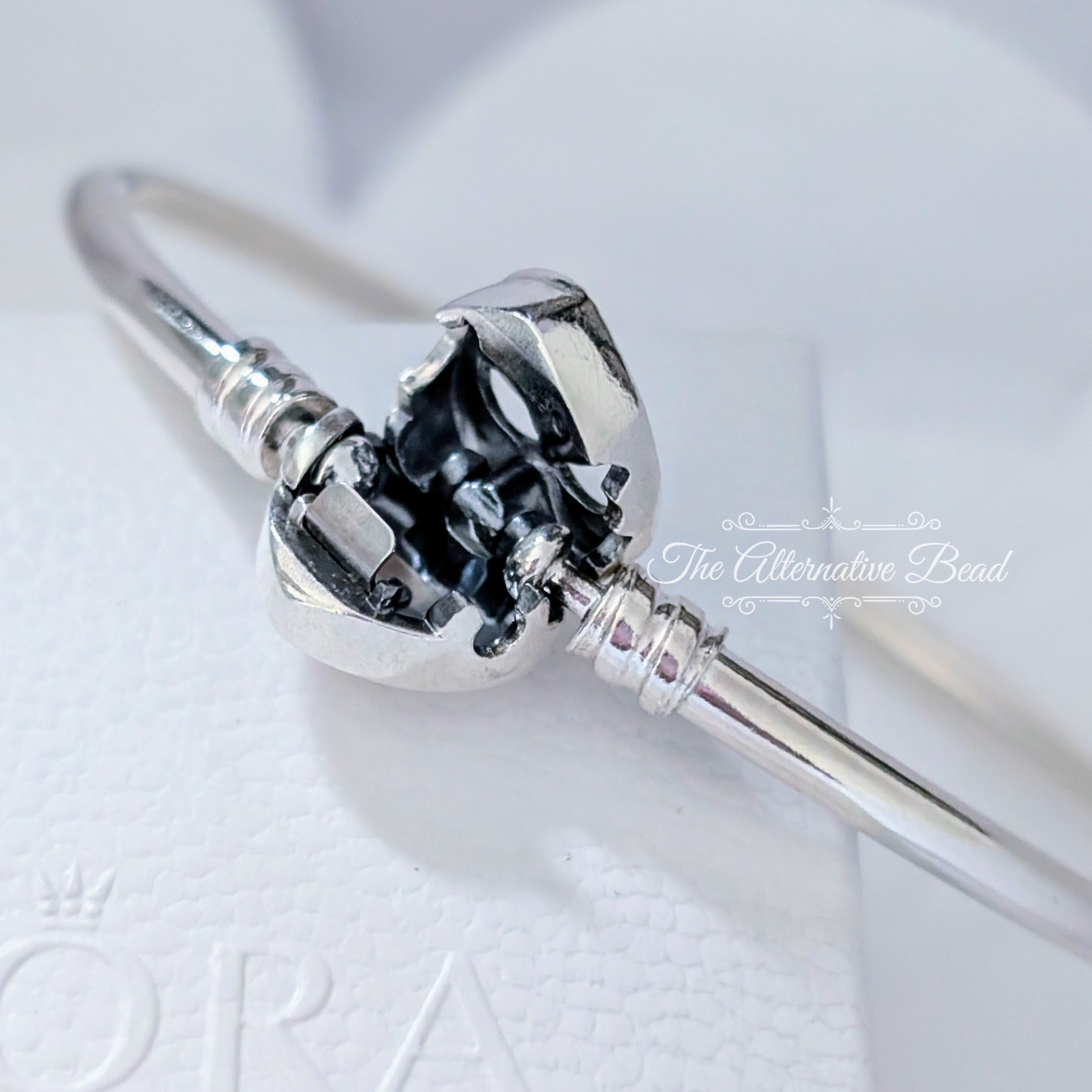 Pandora Moments Heart & Butterfly Silver Bangle (592593C01) silver sterling-silver Bangle by The Alternative Bead. Your Jewelry Retailer from Germany