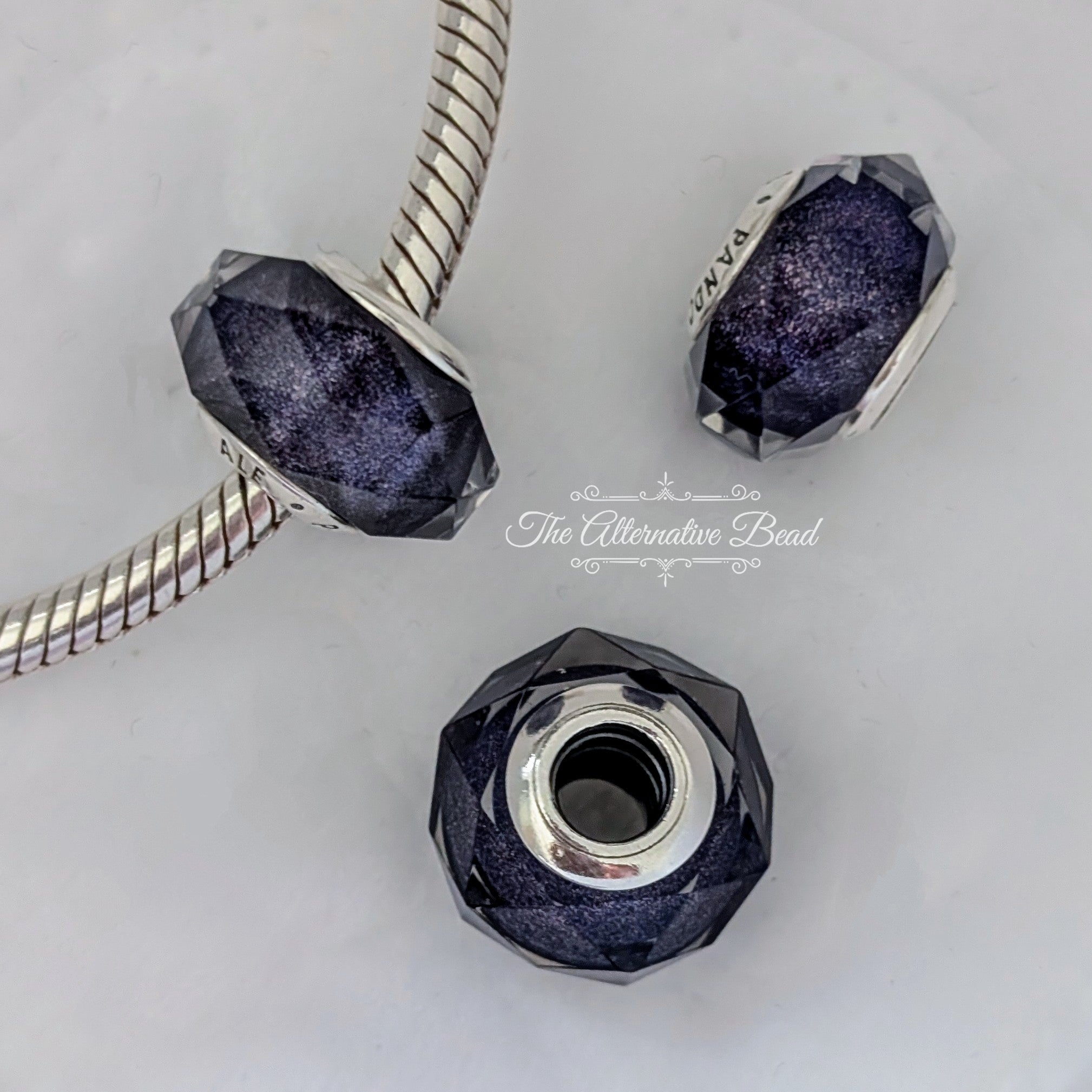 Pandora Faceted Blue Murano Glass Charm (792984C00) blue glass Bead by The Alternative Bead. Your Jewelry Retailer from Germany