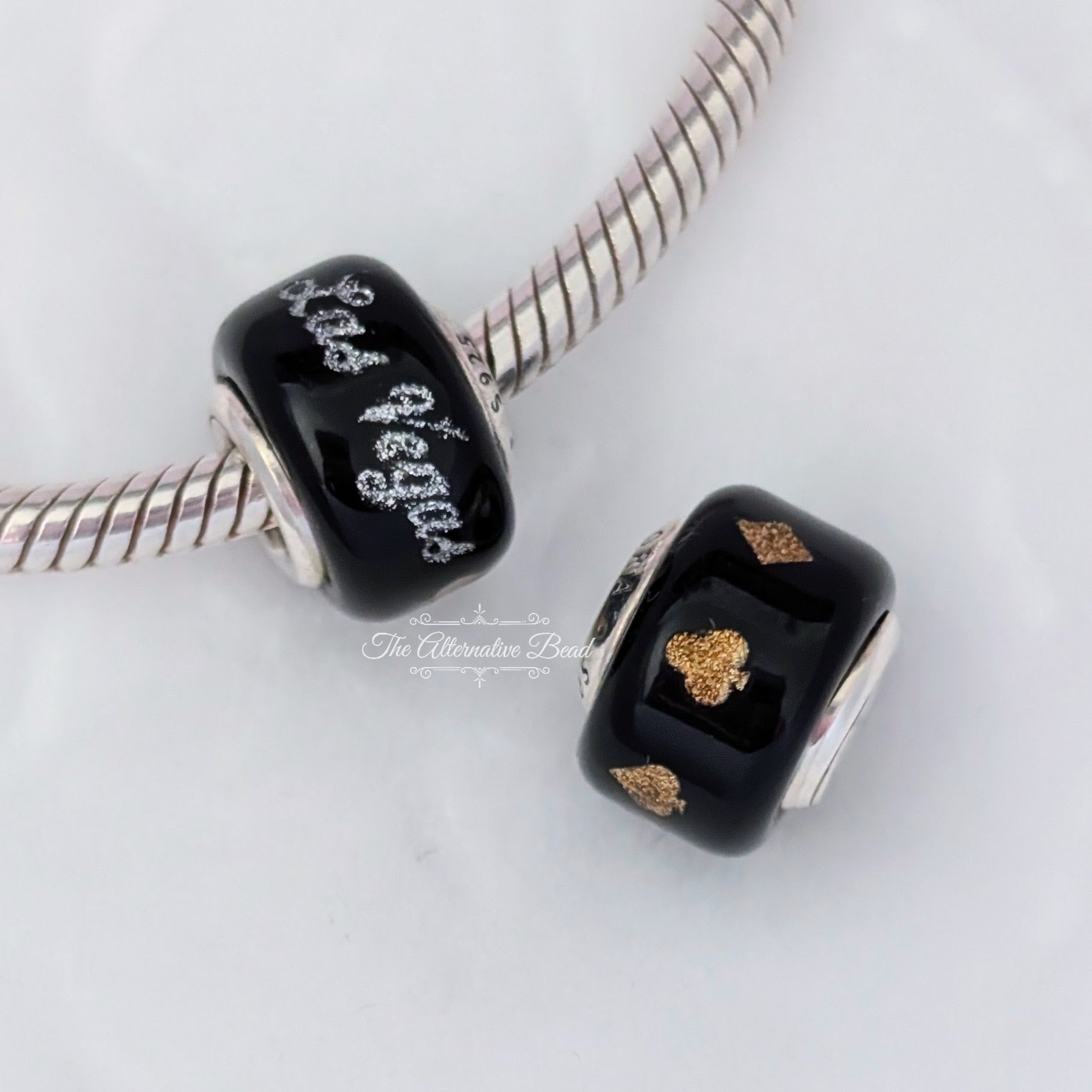 Pandora Las Vegas Mini Murano () black and silver and gold glass Bead by The Alternative Bead. Your Jewelry Retailer from Germany