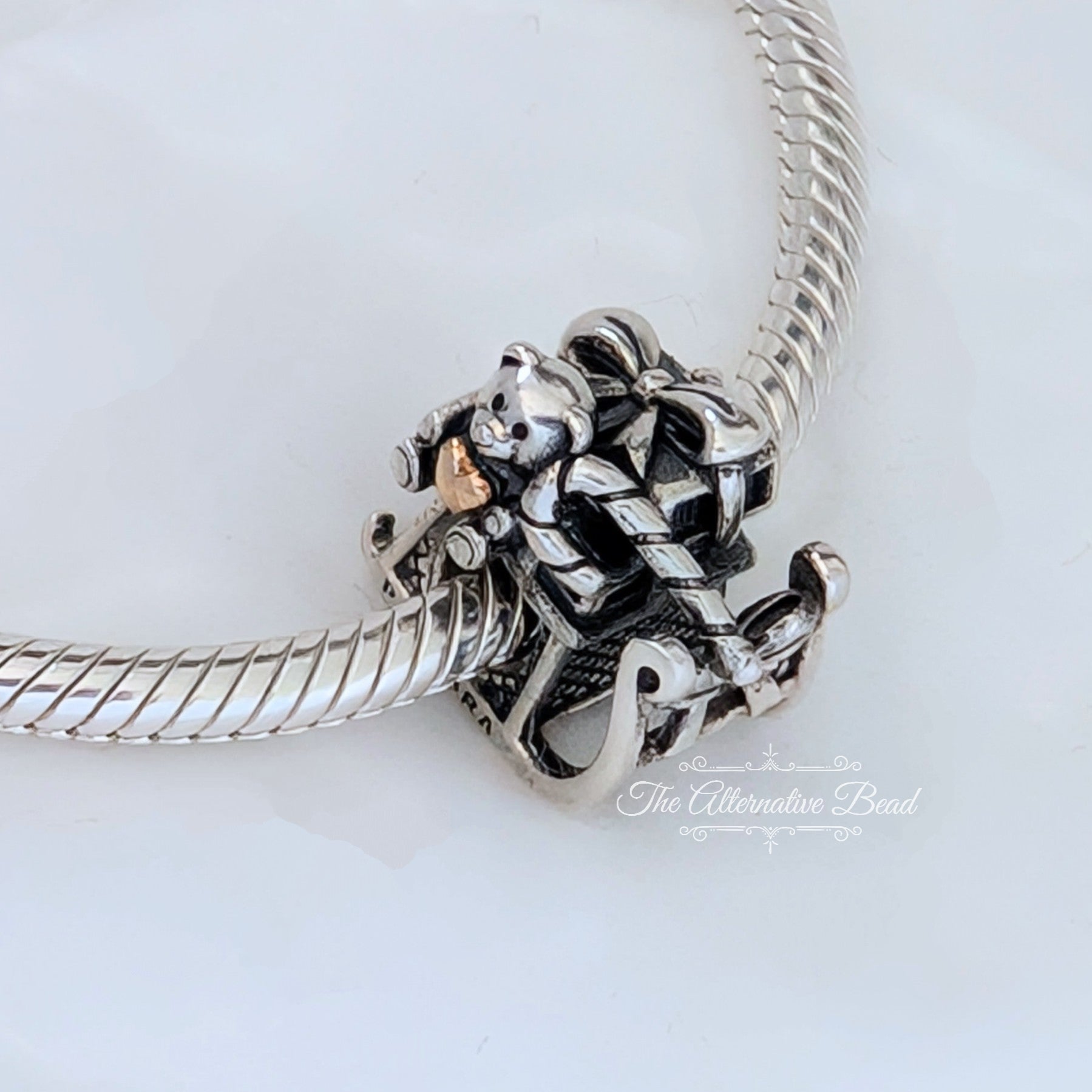 Pandora Dashing Through the Snow Christmas Sleigh (791207) gold and silver sterling-silver Bead by The Alternative Bead. Your Jewelry Retailer from Germany