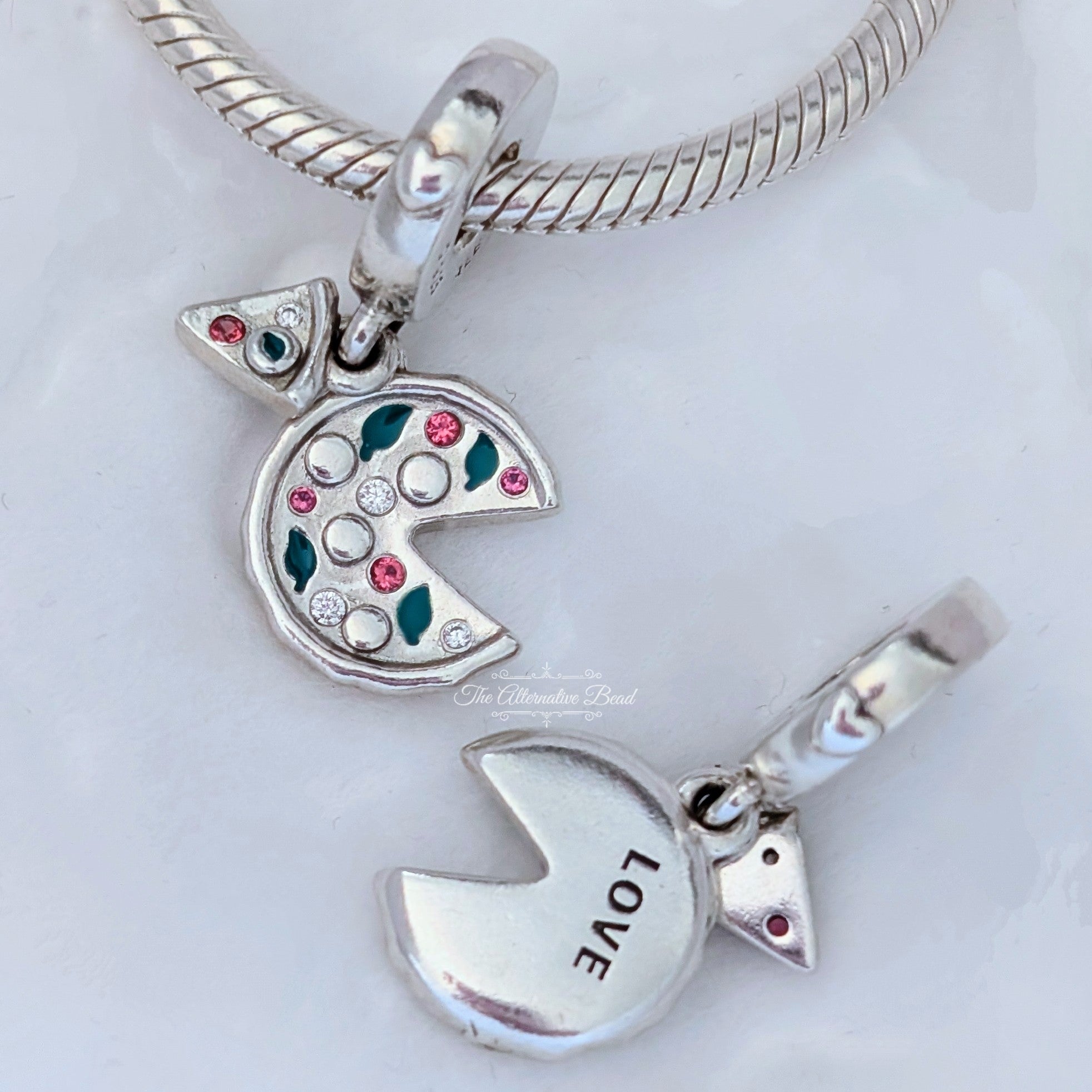 Pandora Passion for Pizza Dangle (797443CZ) blue and green and red sterling-silver and enamel Dangle by The Alternative Bead. Your Jewelry Retailer from Germany