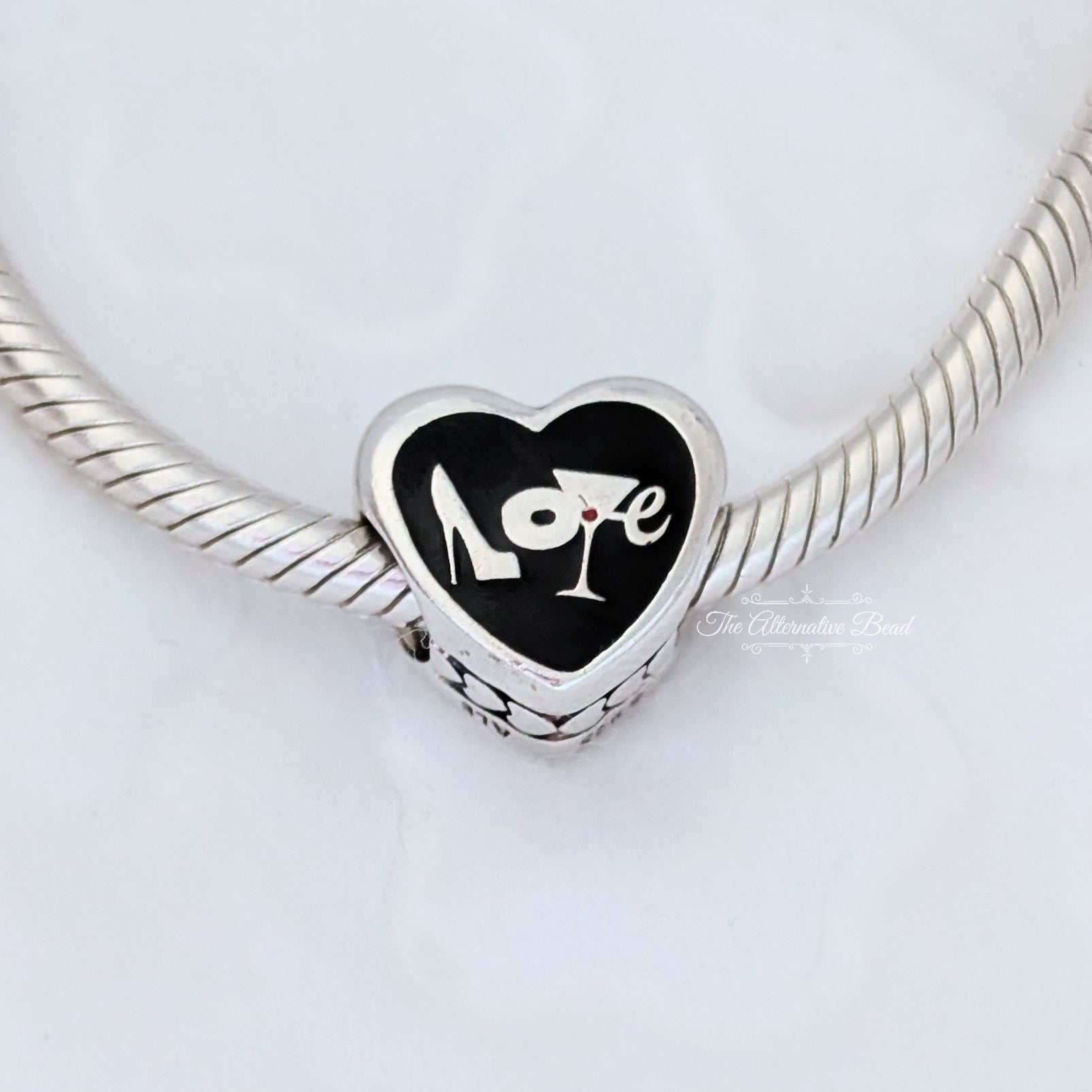 Pandora New York Heart Charm () silver and black and red sterling-silver and enamel Bead by The Alternative Bead. Your Jewelry Retailer from Germany