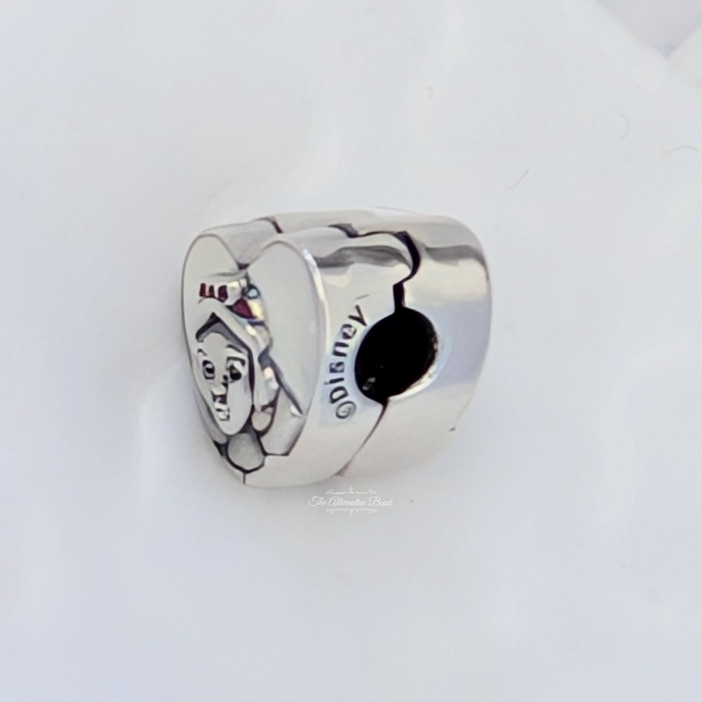 Disney x Pandora Disney Snow White silver clip with red and white enamel (797165ENMX) red and silver and white sterling-silver and enamel Clip by The Alternative Bead. Your Jewelry Retailer from Germany