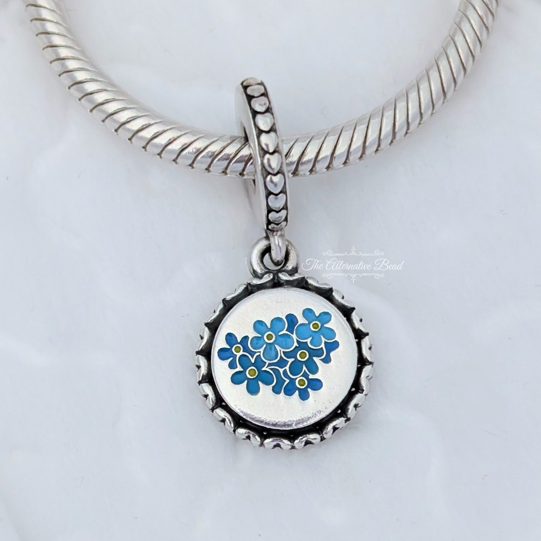 Pandora Blue Forget-Me-Not Flower Dangle Charm (792018C00_E031) silver and floral and blue sterling-silver and enamel Dangle by The Alternative Bead. Your Jewelry Retailer from Germany
