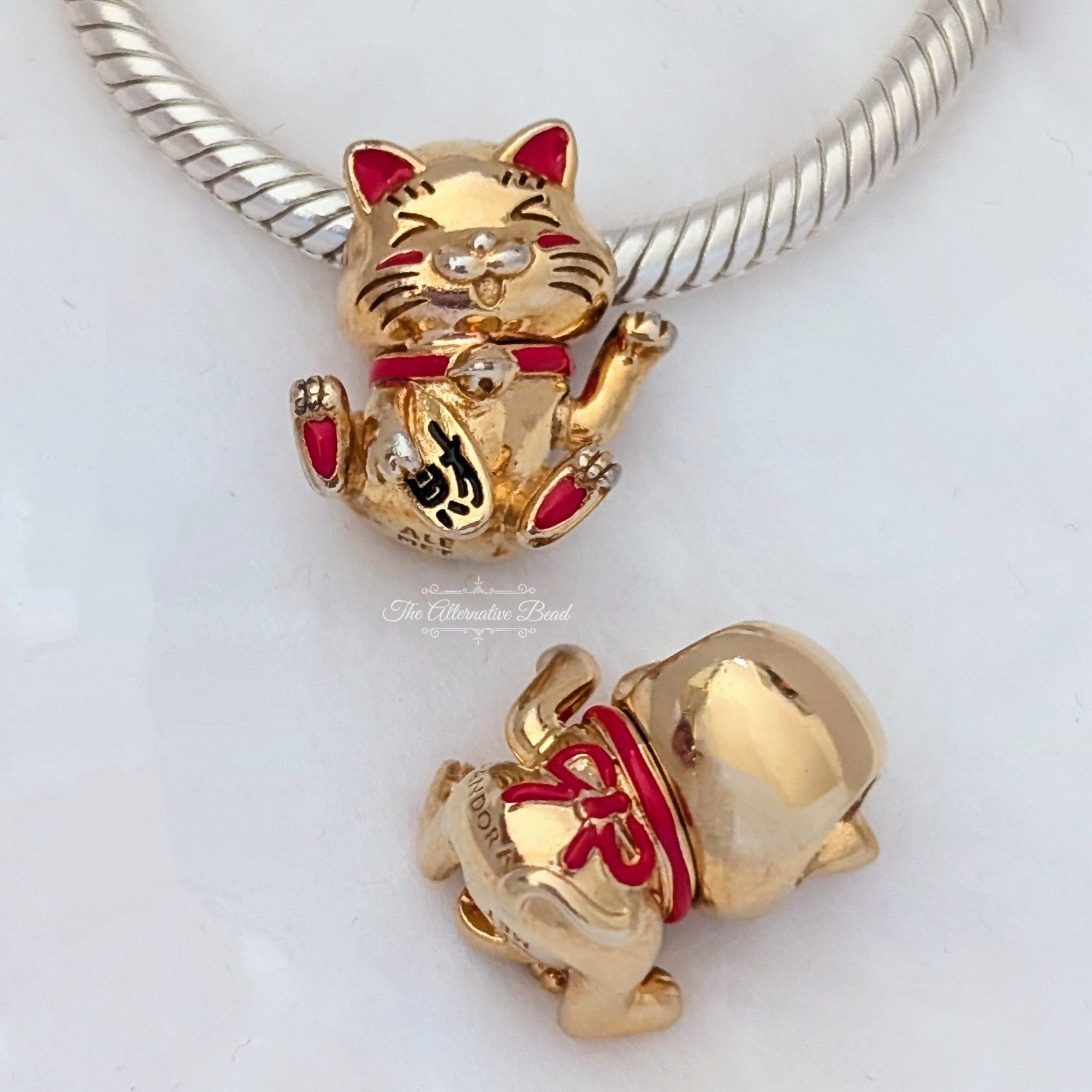 Pandora Cute Fortune Cat Charm (769271C01) gold and red gold and enamel Dangle by The Alternative Bead. Your Jewelry Retailer from Germany