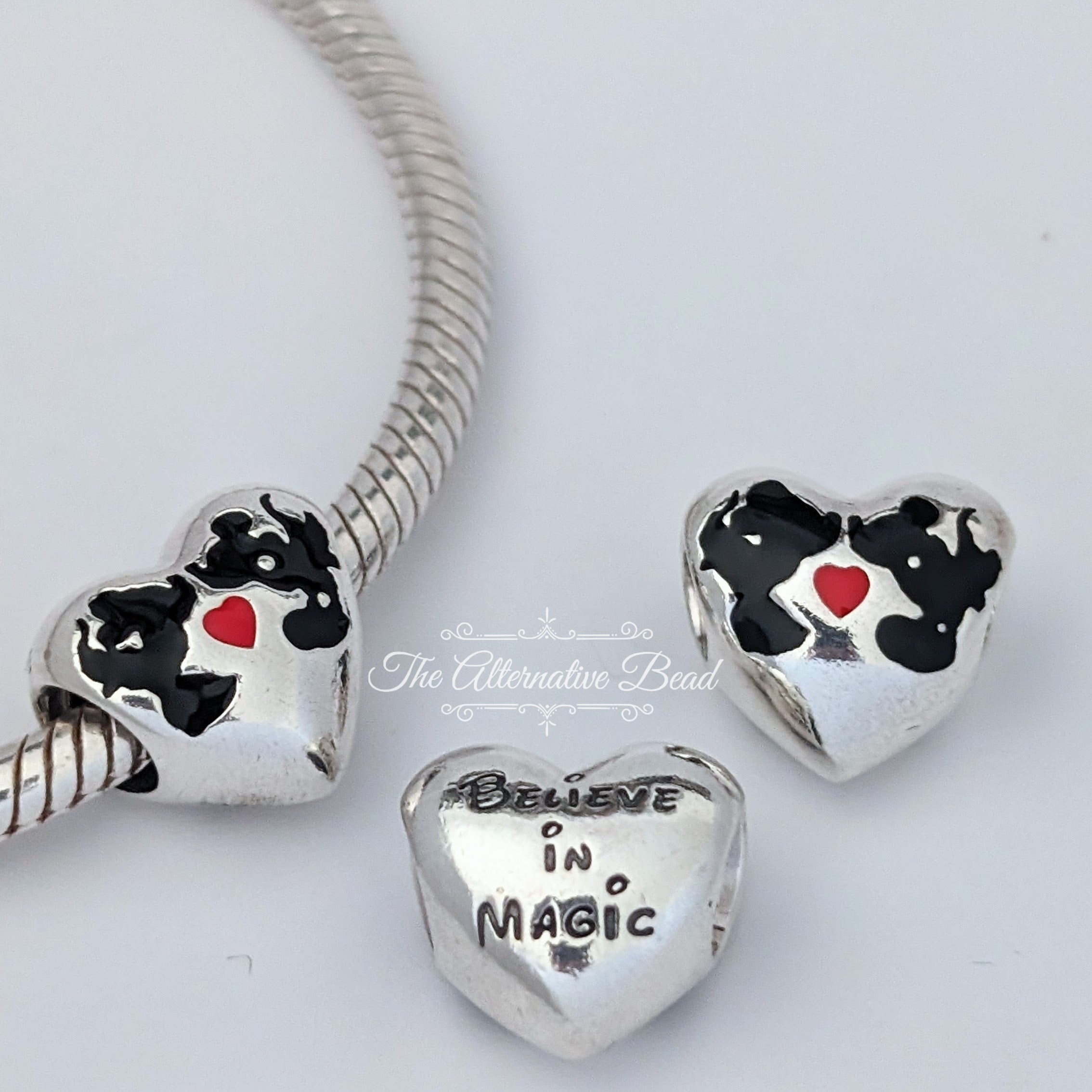 Disney x Pandora Minnie & Mickey Mouse Kiss Heart () black and red and silver sterling-silver Bead by The Alternative Bead. Your Jewelry Retailer from Germany