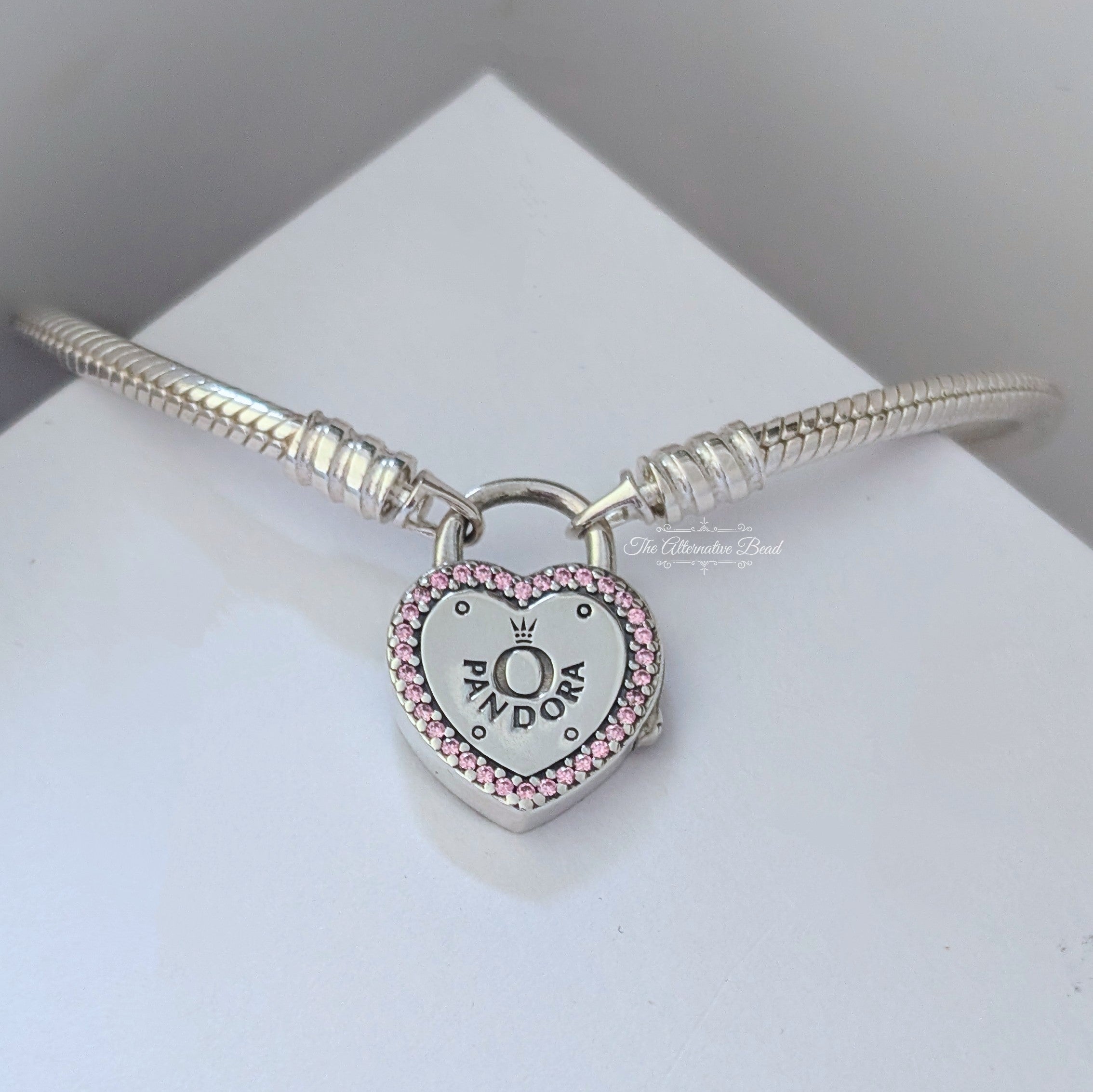 Disney x Pandora Fantasyland Castle Heart Bracelet (597993PCZMX