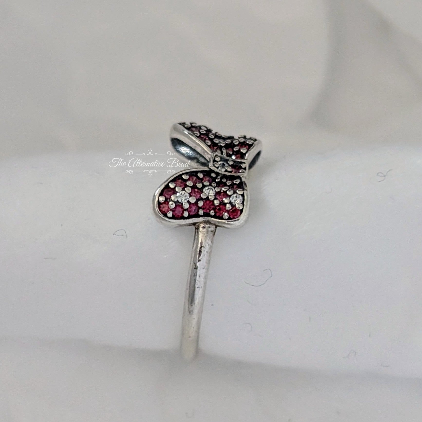 Disney x Pandora Minnie Mouse Sparkling Bow Ring (190956CZR) silver and pink sterling-silver Ring by The Alternative Bead. Your Jewelry Retailer from Germany