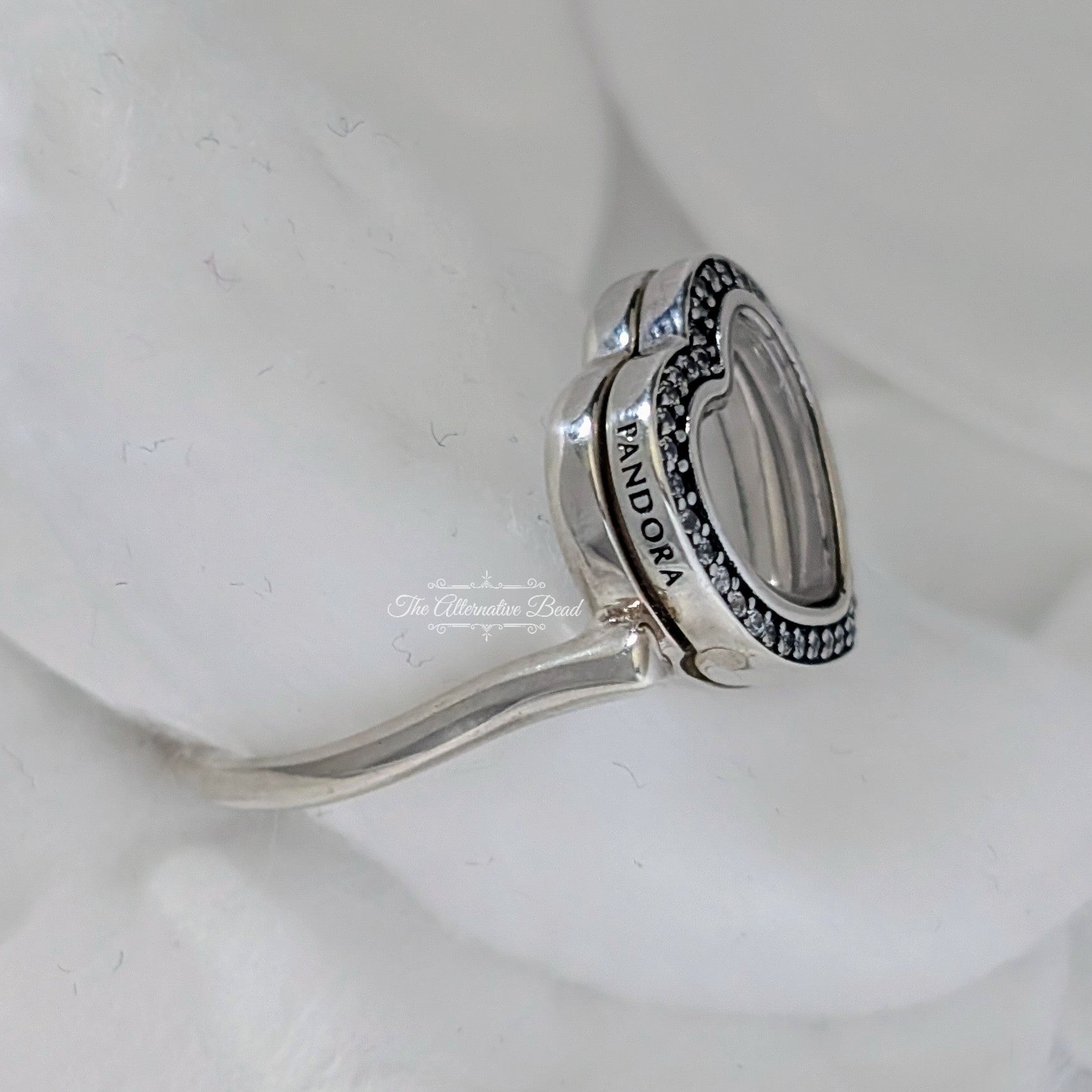Pandora Heart Floating Locket Silver Ring with Clear Cubic Zirconia (197252CZ) silver sterling-silver Ring by The Alternative Bead. Your Jewelry Retailer from Germany
