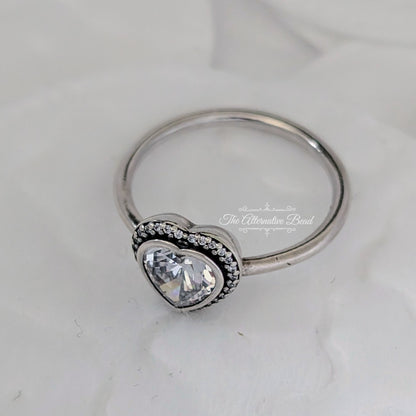 Sparkling Love Heart Halo Ring