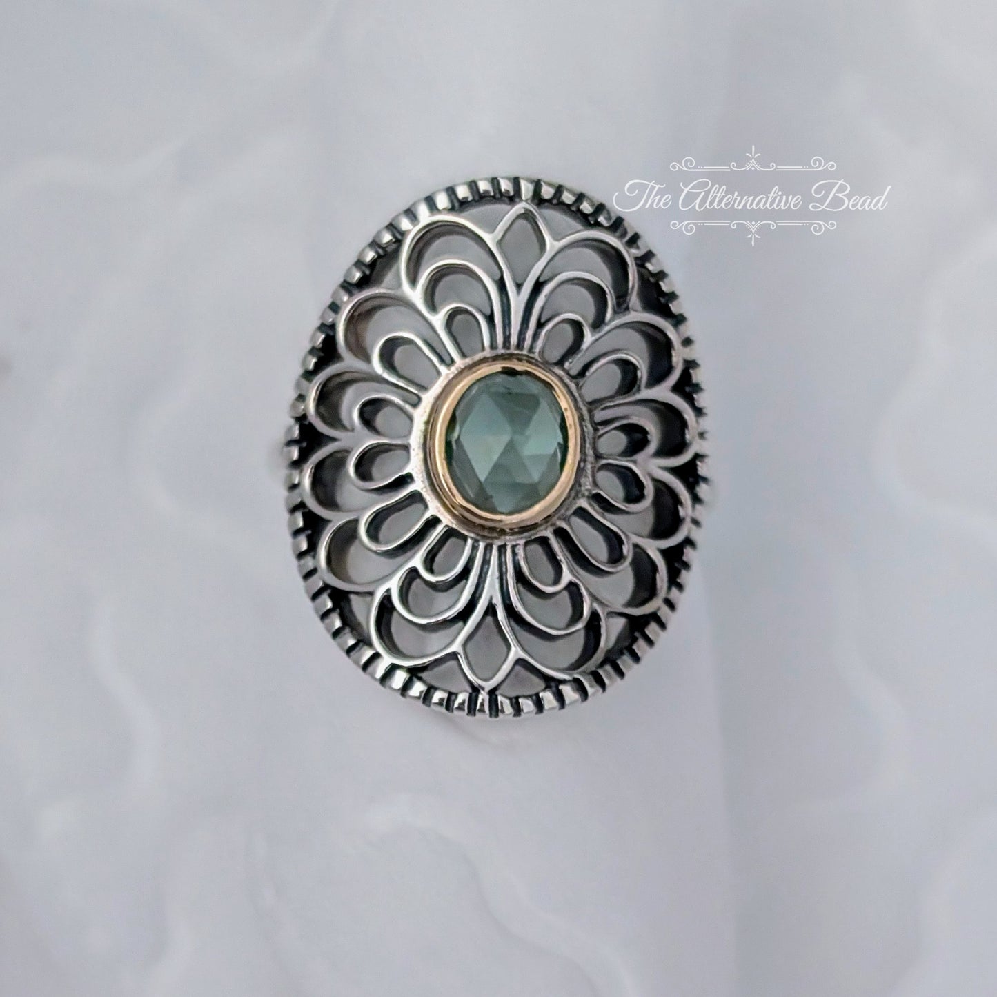 Vintage Allure 14k Gold & Green Spinel Ring