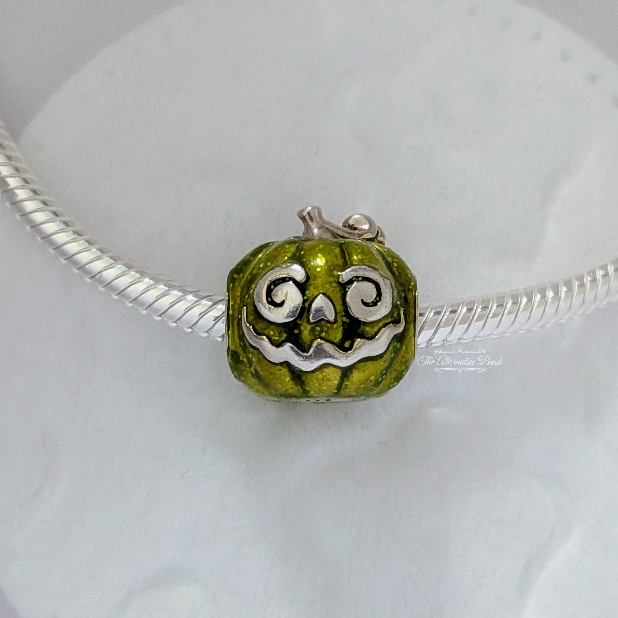 Bella Fascini Halloween Pumpkin Apple