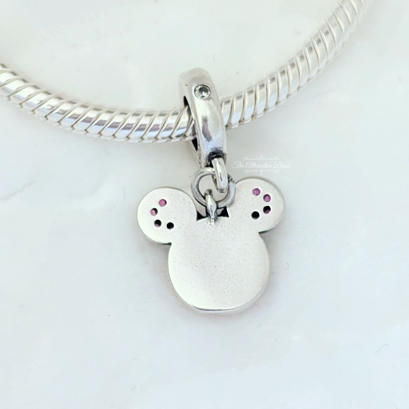 Beadscollection Minnie Mouse red Dangle silver; red; black sterling-silver; enamel Dangle by The Alternative Bead. Your Jewelry Retailer from Germany