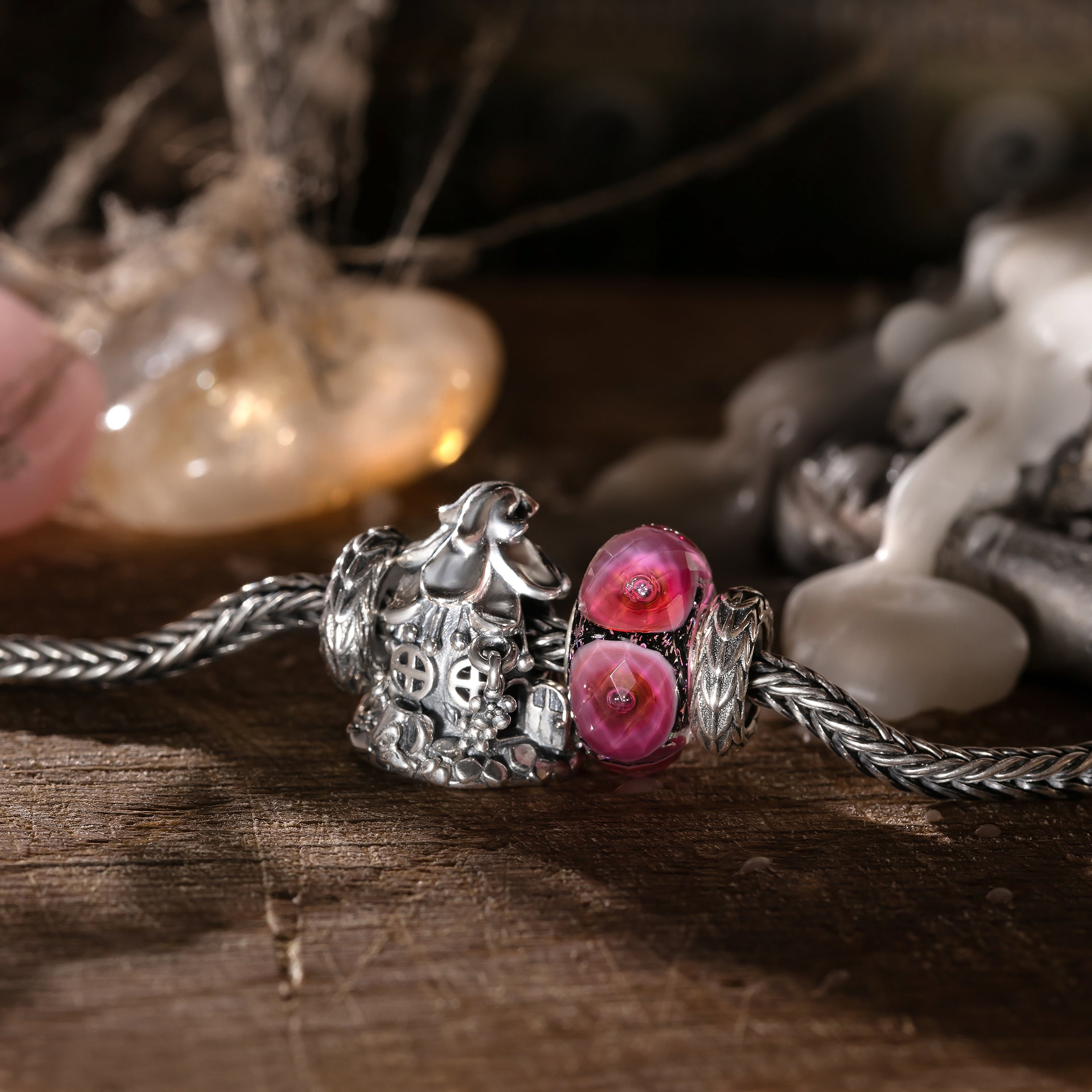 Elfbeads Witch Magic Lotus - Magenta Fractal  glass Bead by The Alternative Bead. Your official Elfbeads Retailer from Germany