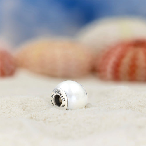 Black Raven Beads Purity White Pearl white natural-stone Charm by The Alternative Bead. Your official Black Raven Beads Retailer from Germany