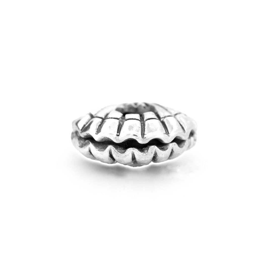 Black Raven Beads Clam Stopper silver sterling-silver Stopper by The Alternative Bead. Your official Black Raven Beads Retailer from Germany