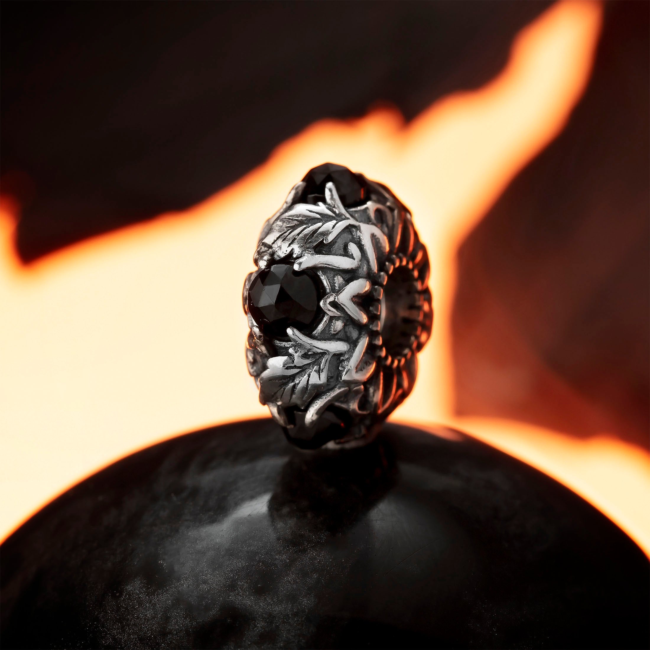 Elfbeads Bloodguard silver; black sterling-silver; natural-stone Bead by The Alternative Bead. Your official Elfbeads Retailer from Germany