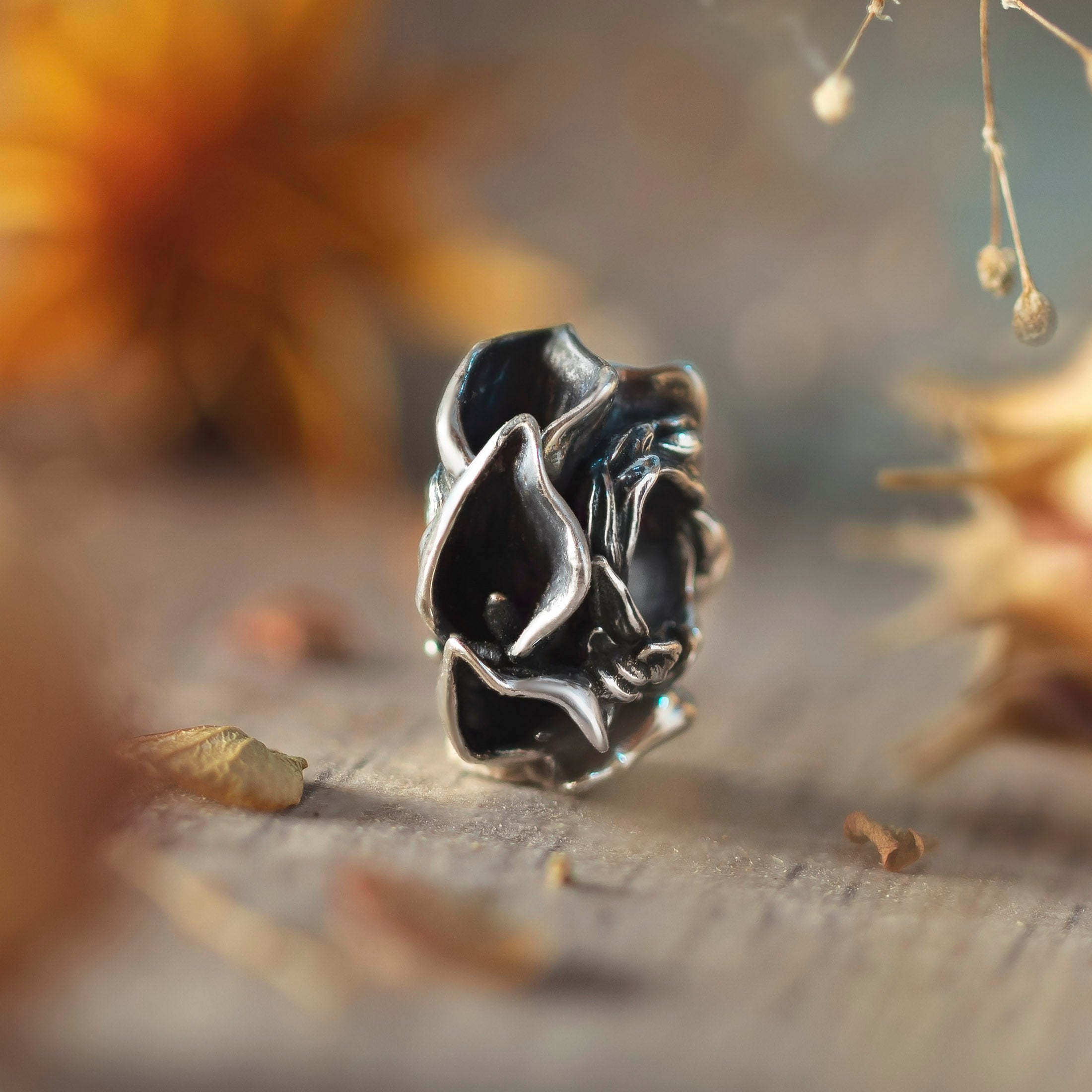 Elfbeads Calla Lily silver sterling-silver Bead by The Alternative Bead. Your official Elfbeads Retailer from Germany