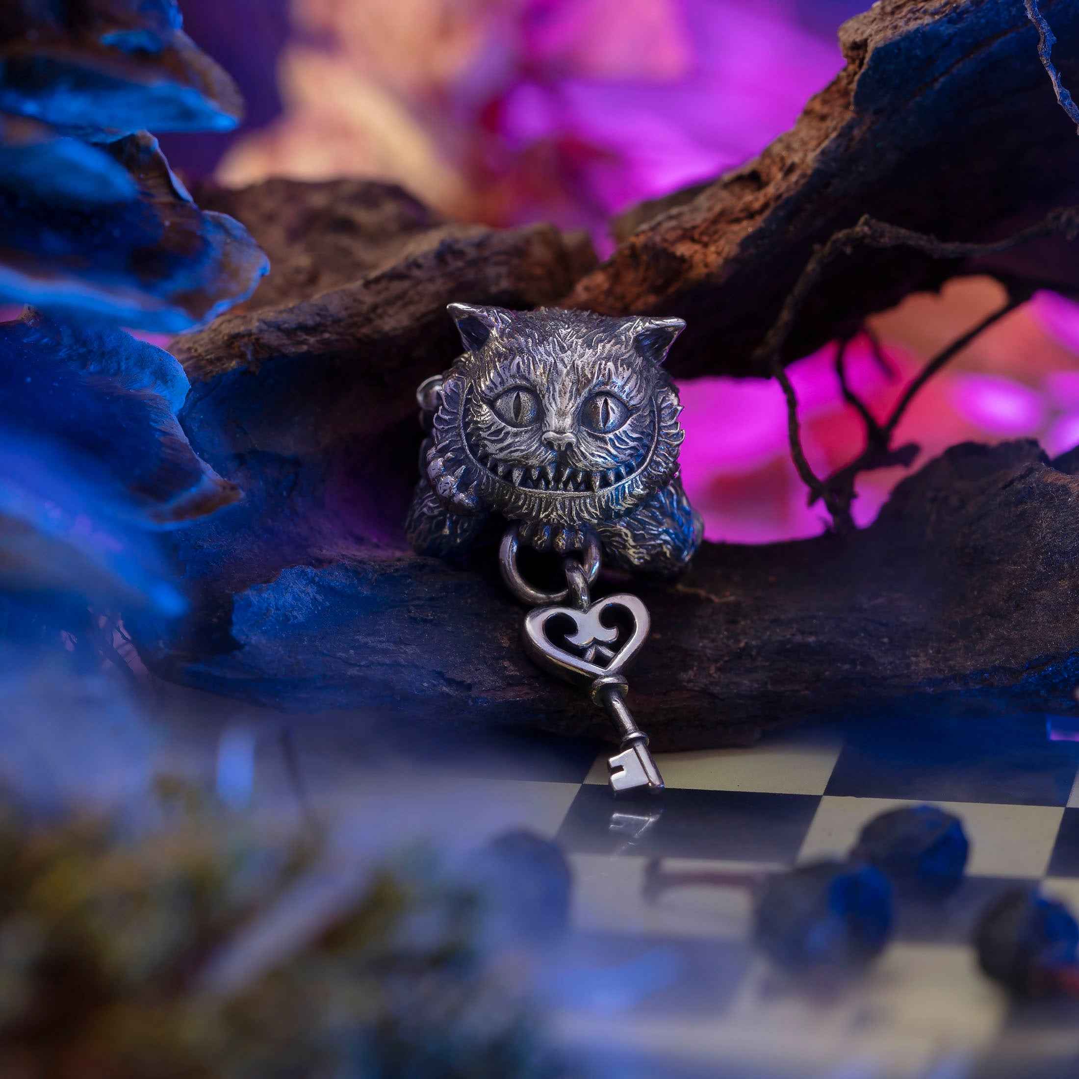 Elfbeads Cheshire Cat silver sterling-silver Dangle by The Alternative Bead. Your official Elfbeads Retailer from Germany
