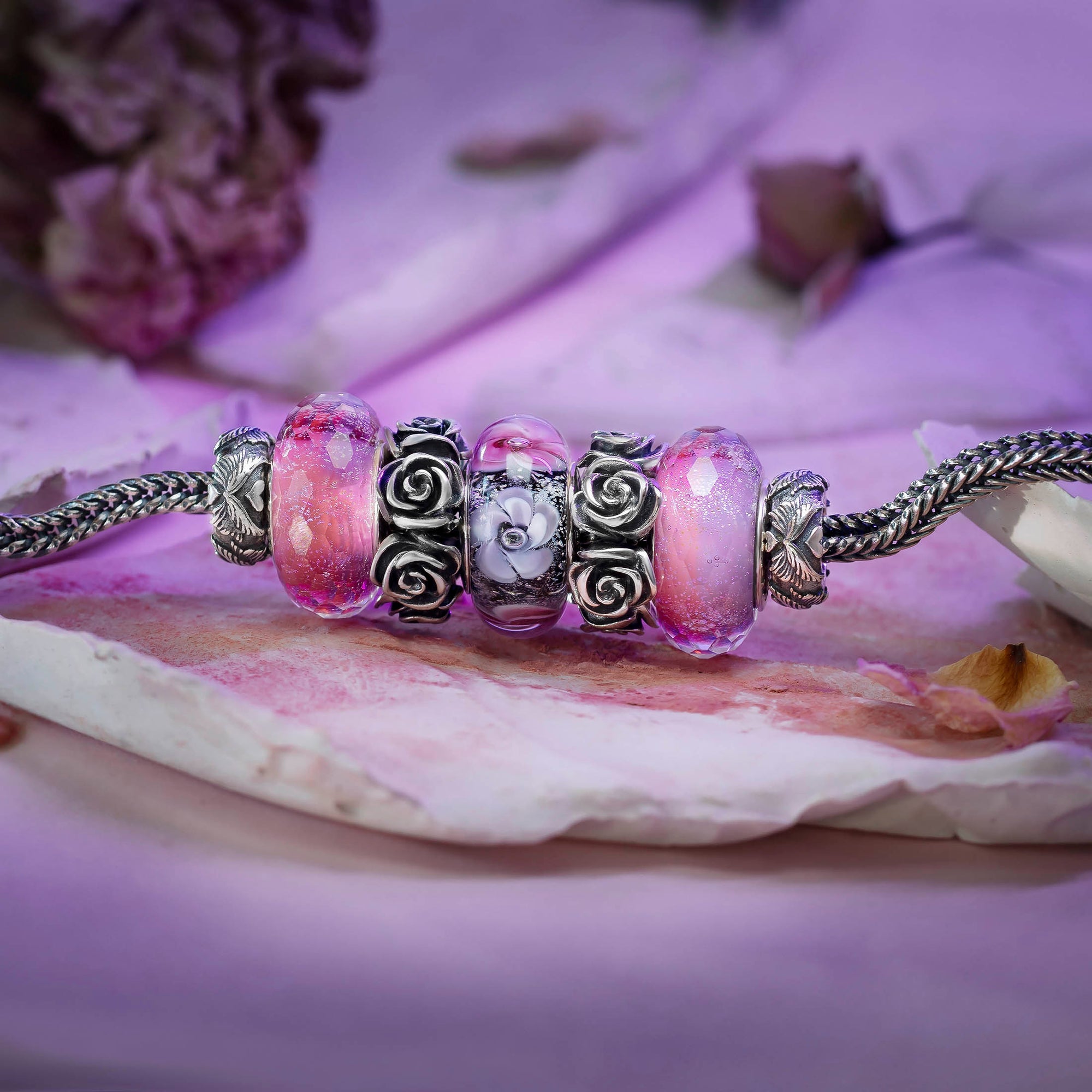 Elfbeads Candy Valentine Fractal silver glass Bead by The Alternative Bead. Your official Elfbeads Retailer from Germany