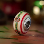 Elfbeads Wrapped in Christmas Magic silver; white glass Bead by The Alternative Bead. Your official Elfbeads Retailer from Germany