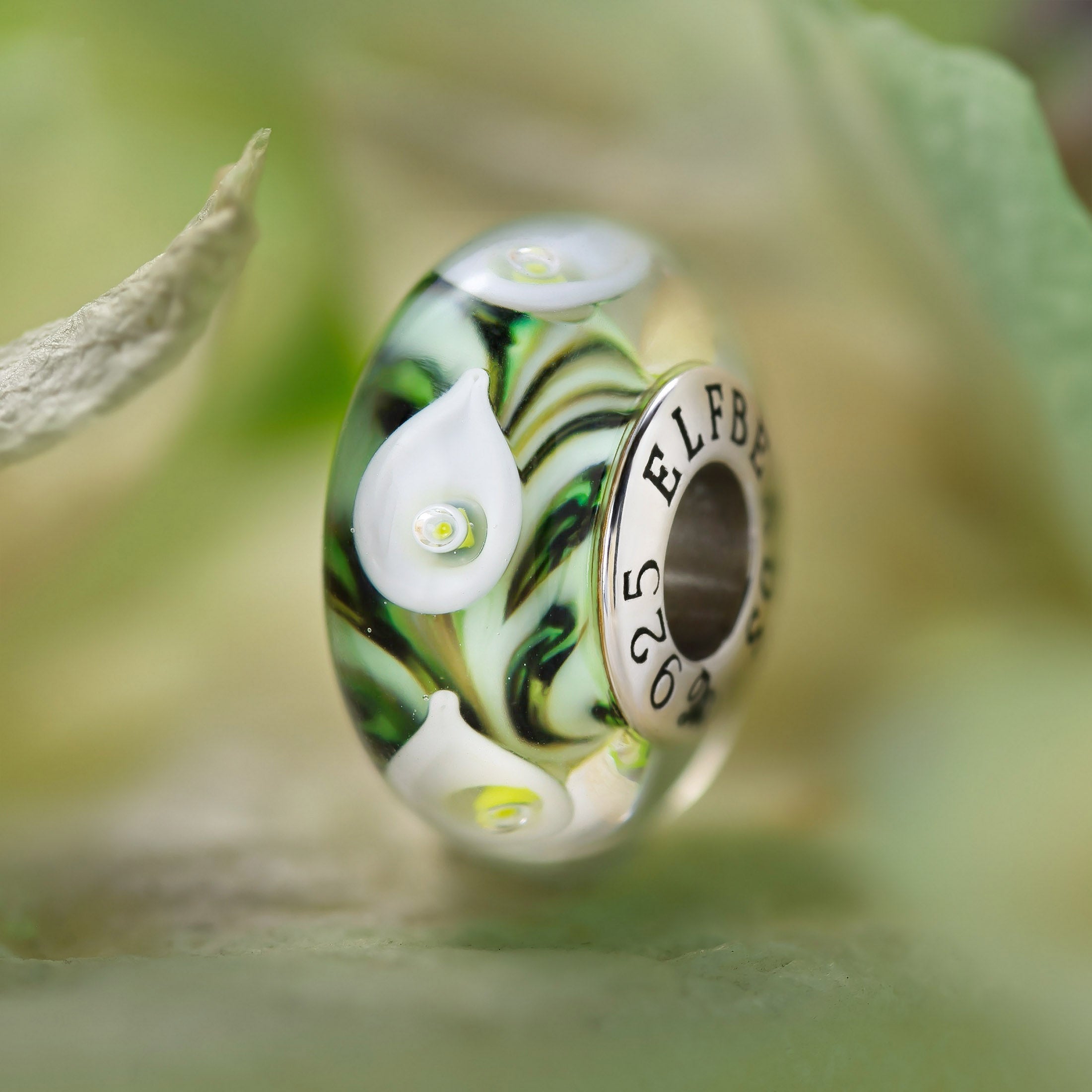 Elfbeads Forever Lilies-Peace floral glass Bead by The Alternative Bead. Your official Elfbeads Retailer from Germany