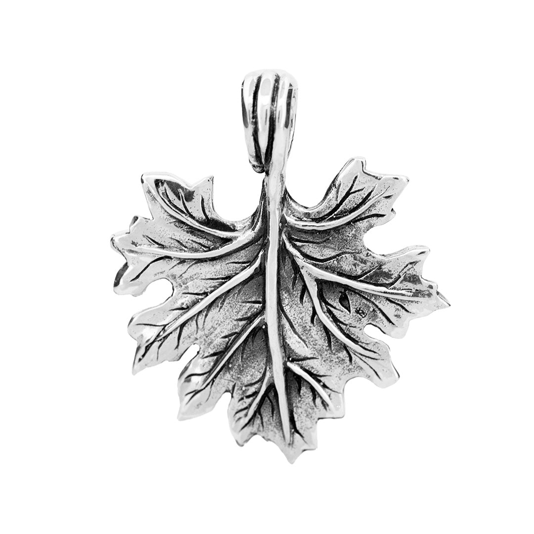 Black Raven Beads Maple Leaf Pendant silver sterling-silver Dangle by The Alternative Bead. Your official Black Raven Beads Retailer from Germany