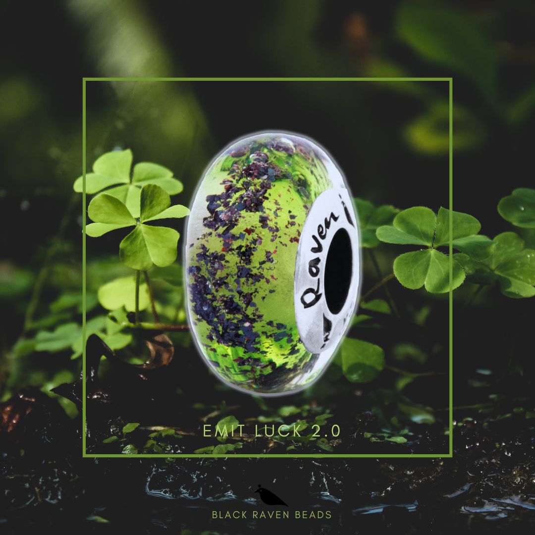 Black Raven Beads Emit Luck 2.0 green glass Charm by The Alternative Bead. Your official Black Raven Beads Retailer from Germany
