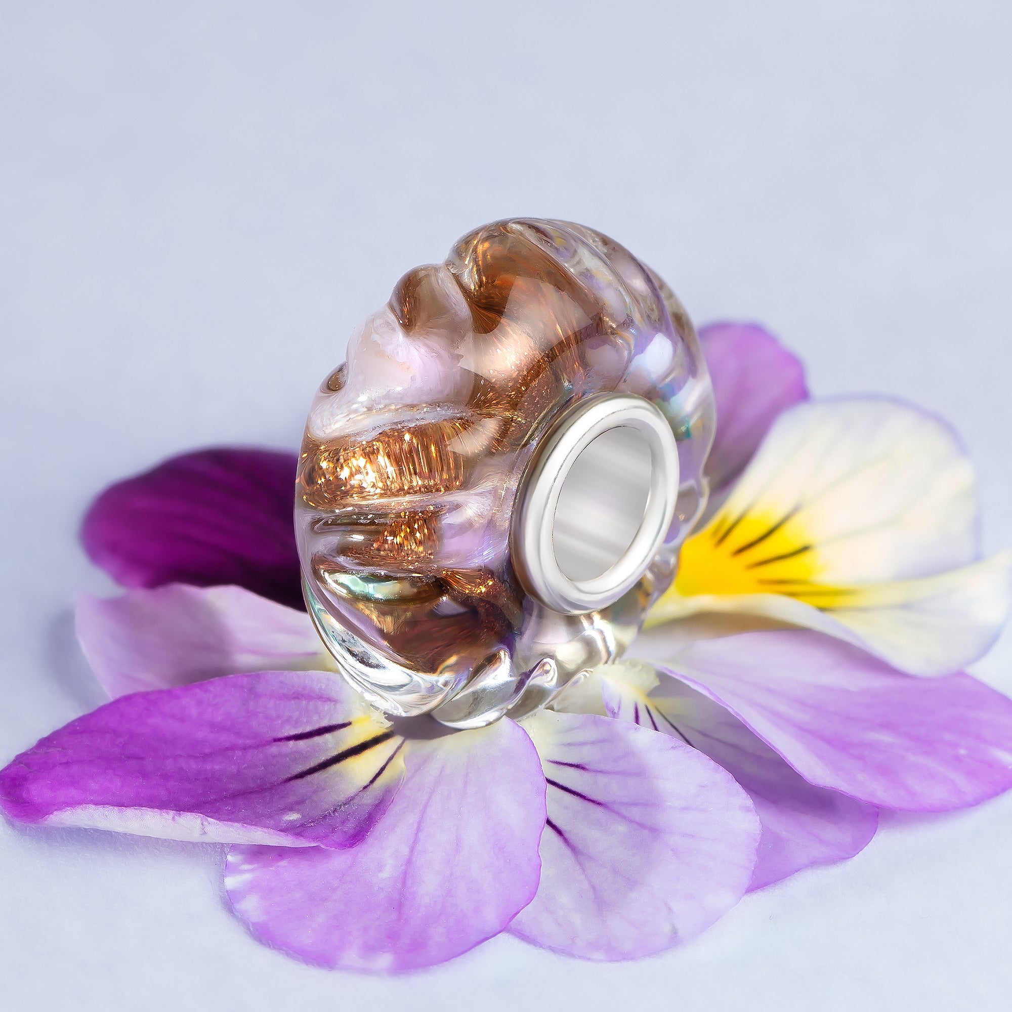 Elfbeads Lilac Gold Sprinkles Roll purple; silver glass Bead by The Alternative Bead. Your official Elfbeads Retailer from Germany